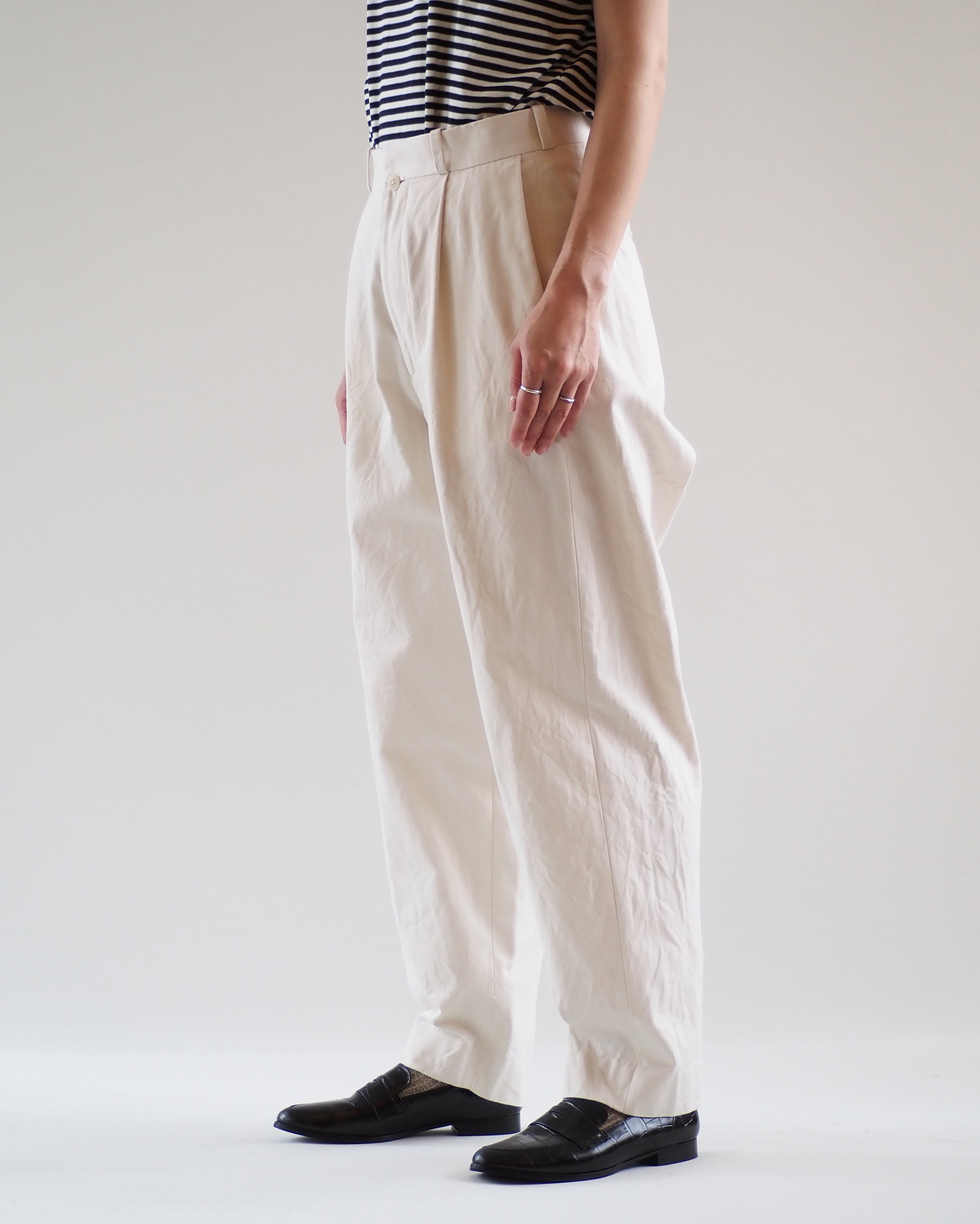 Tucked taper, Light Beige