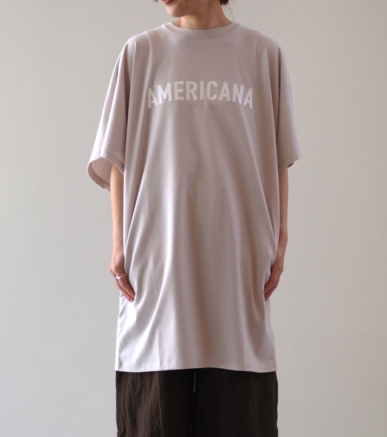 Americana ワイド スリーブ ティーシャツ チュニック丈, Greige