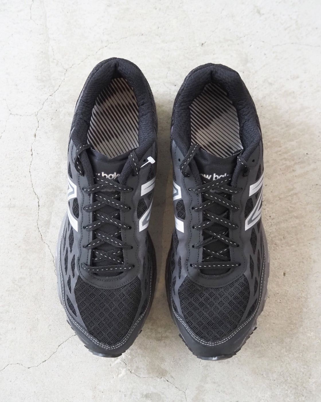 Deadstock 950 V2 US Military Trainer,Black