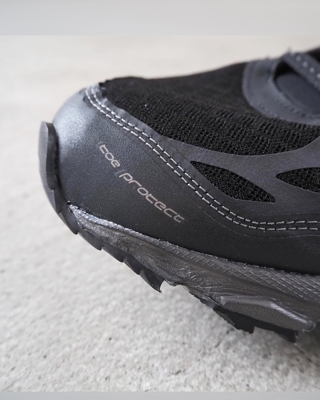 Deadstock 950 V2 US Military Trainer,Black
