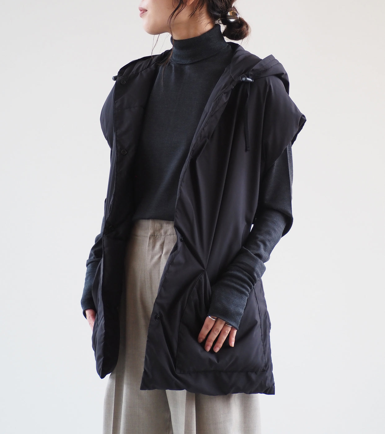blurhms Down Stole Jacket, Black