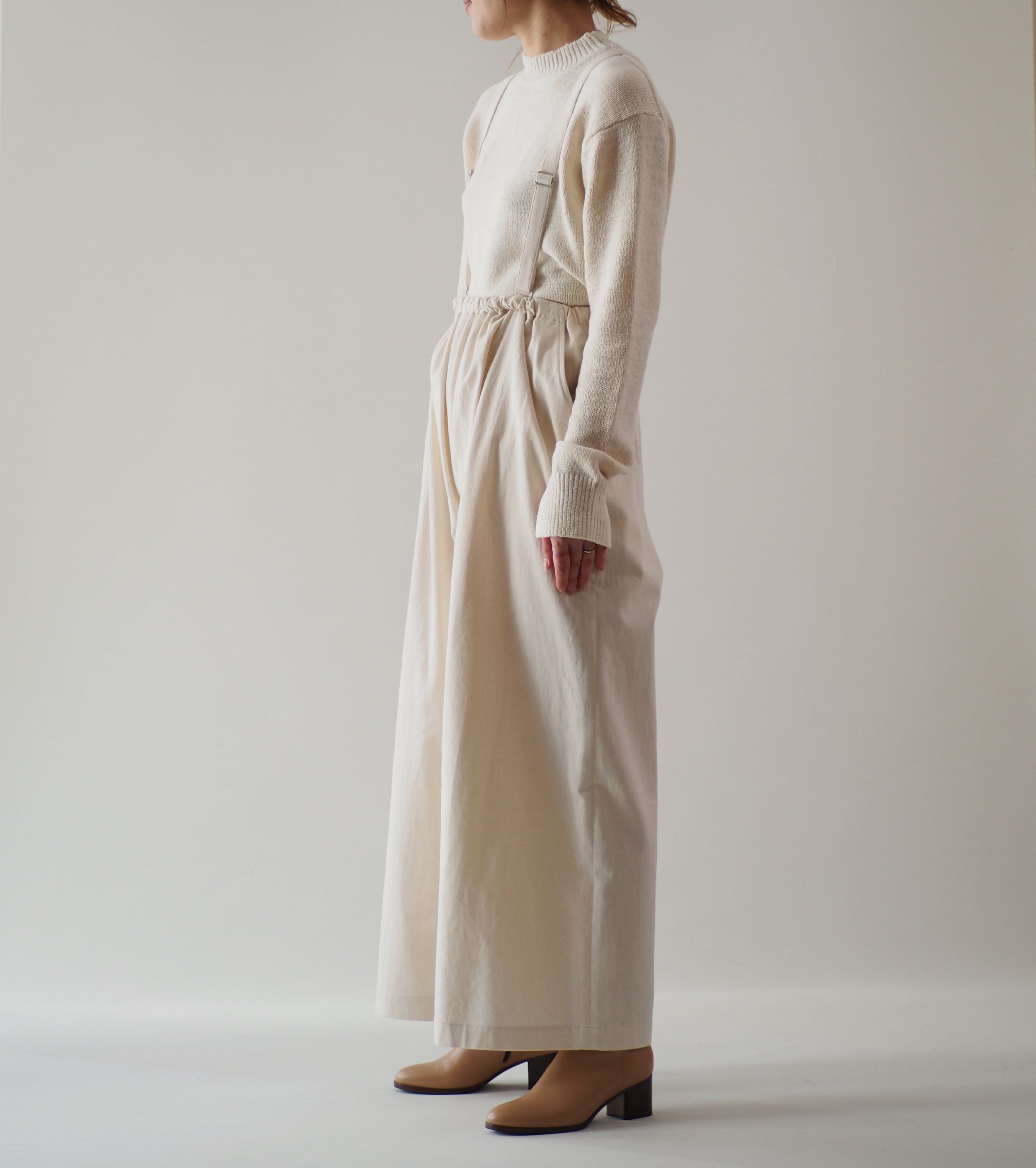 blurhms  Light-oz Denim Suspender Wide Pants, Ivory