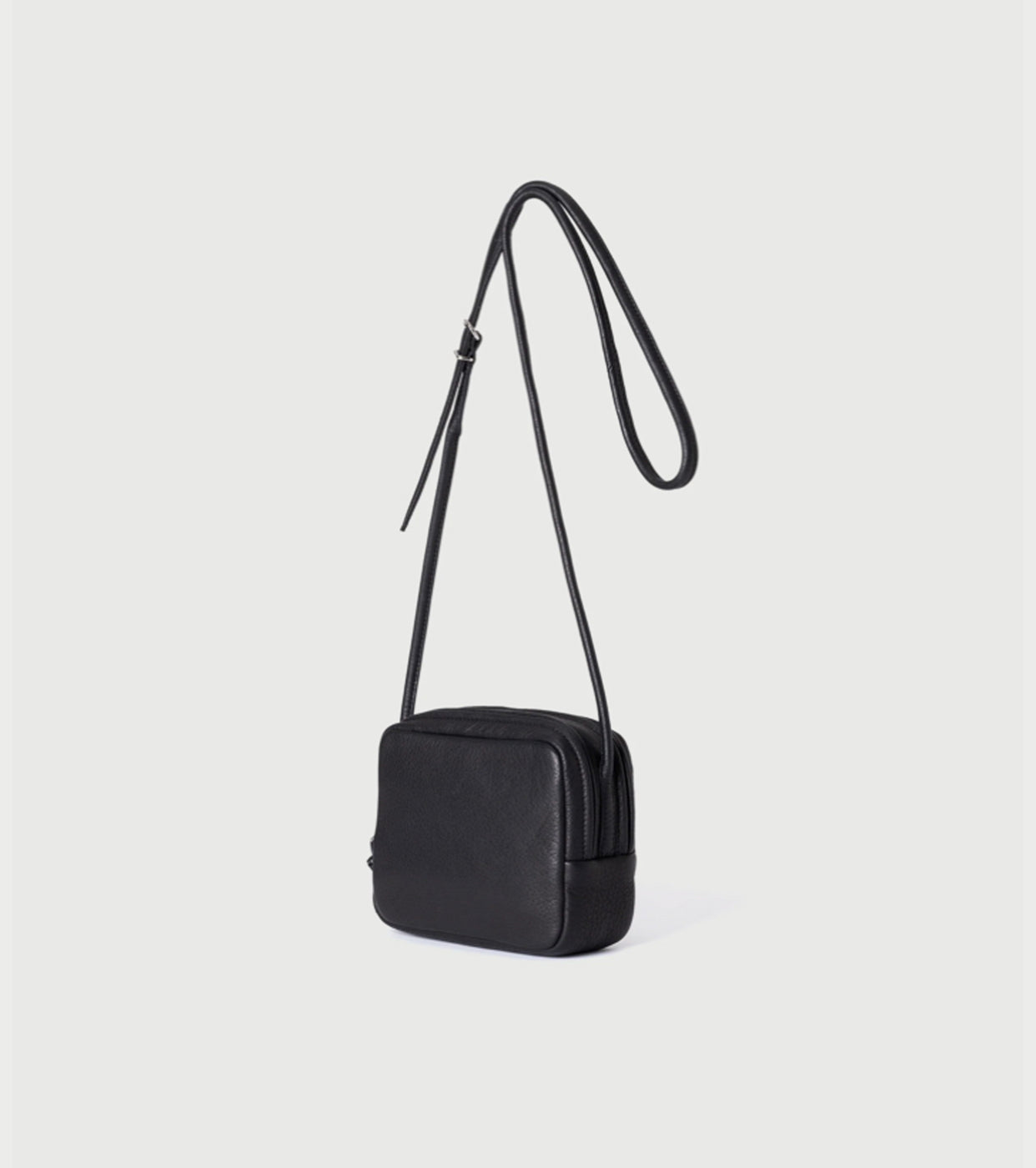 Aeta SQUARE SHOULDER , Black
