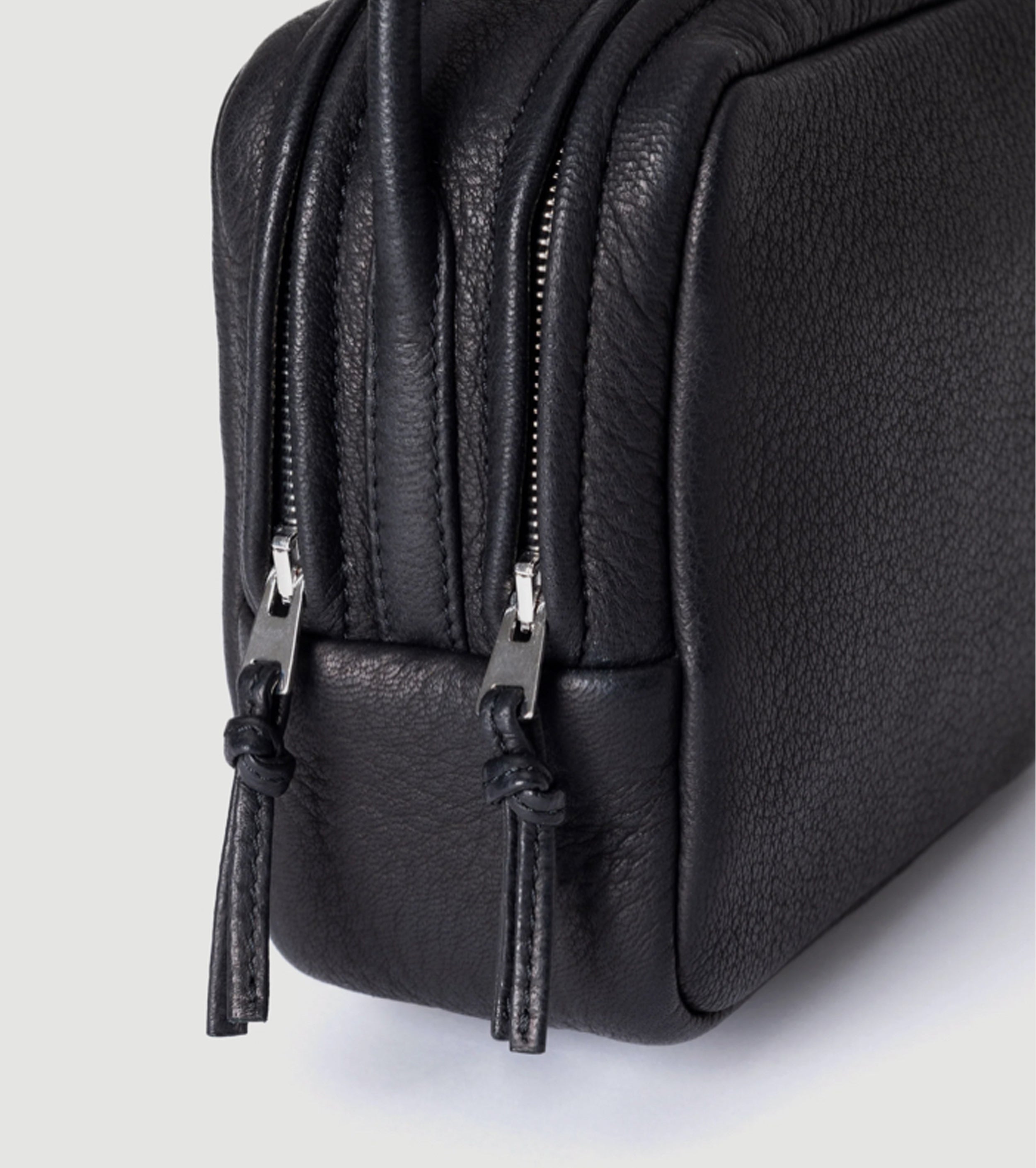 Aeta SQUARE SHOULDER , Black