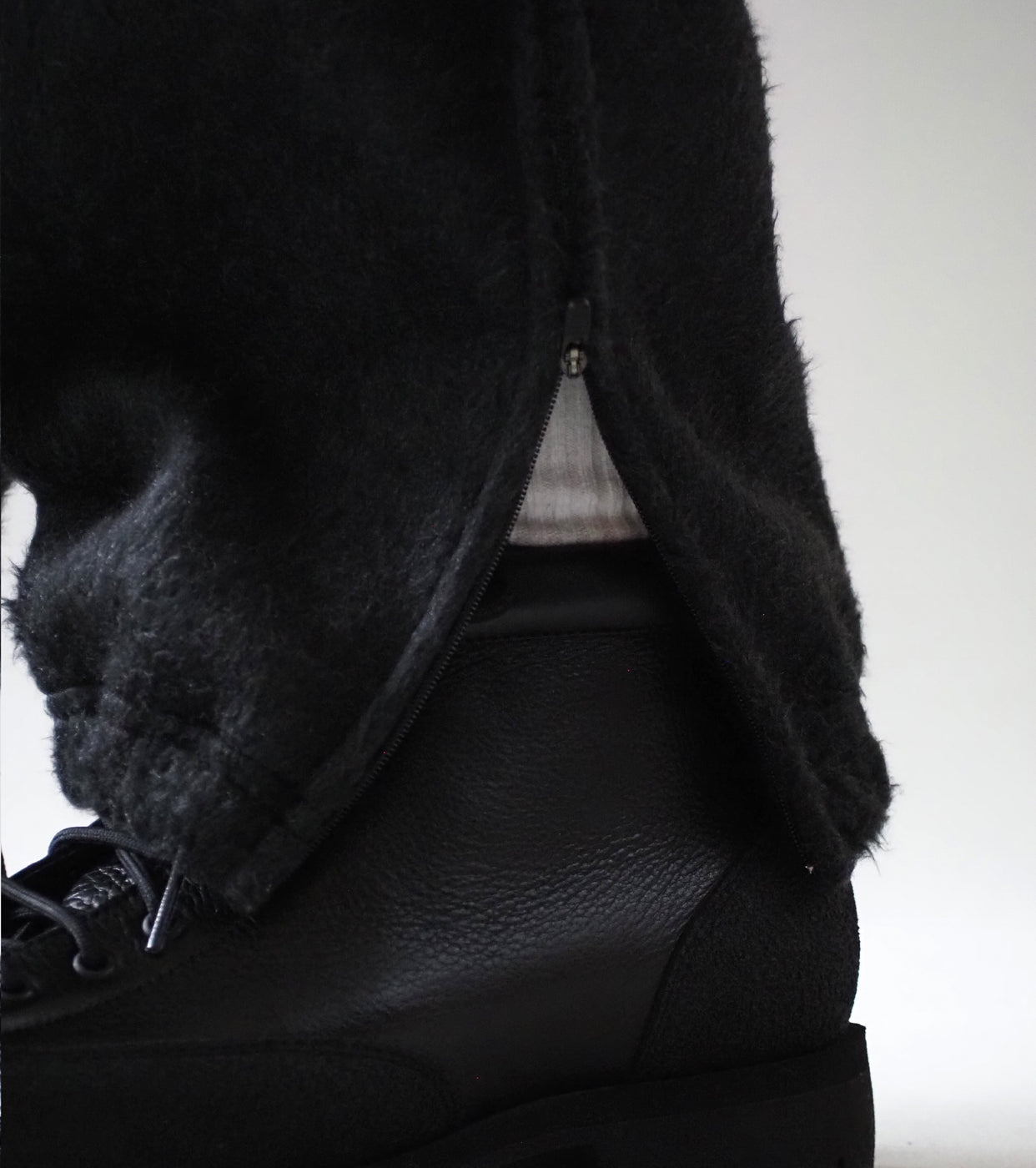 Blurhms Pe/silk Fleece Track Pants, Heather Black