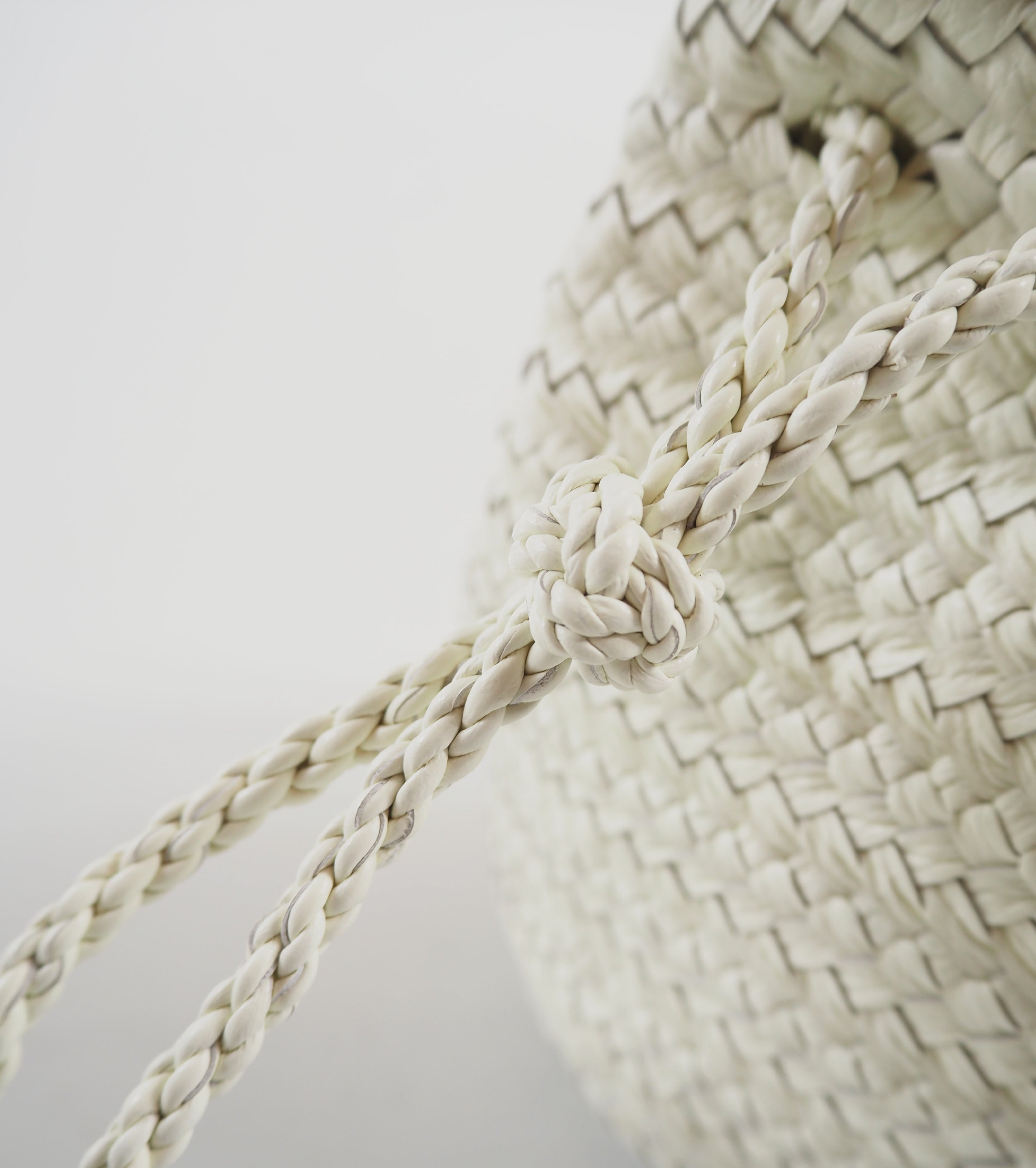 Aeta hand pouch: White