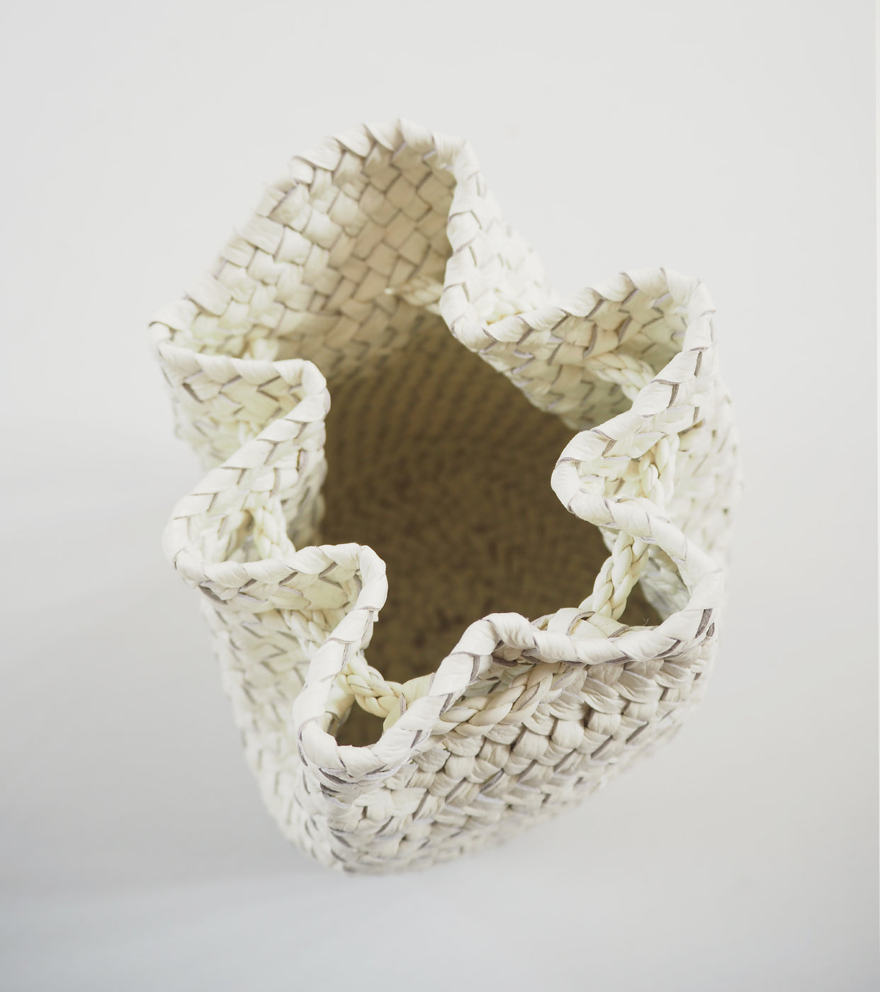 Aeta hand pouch: White