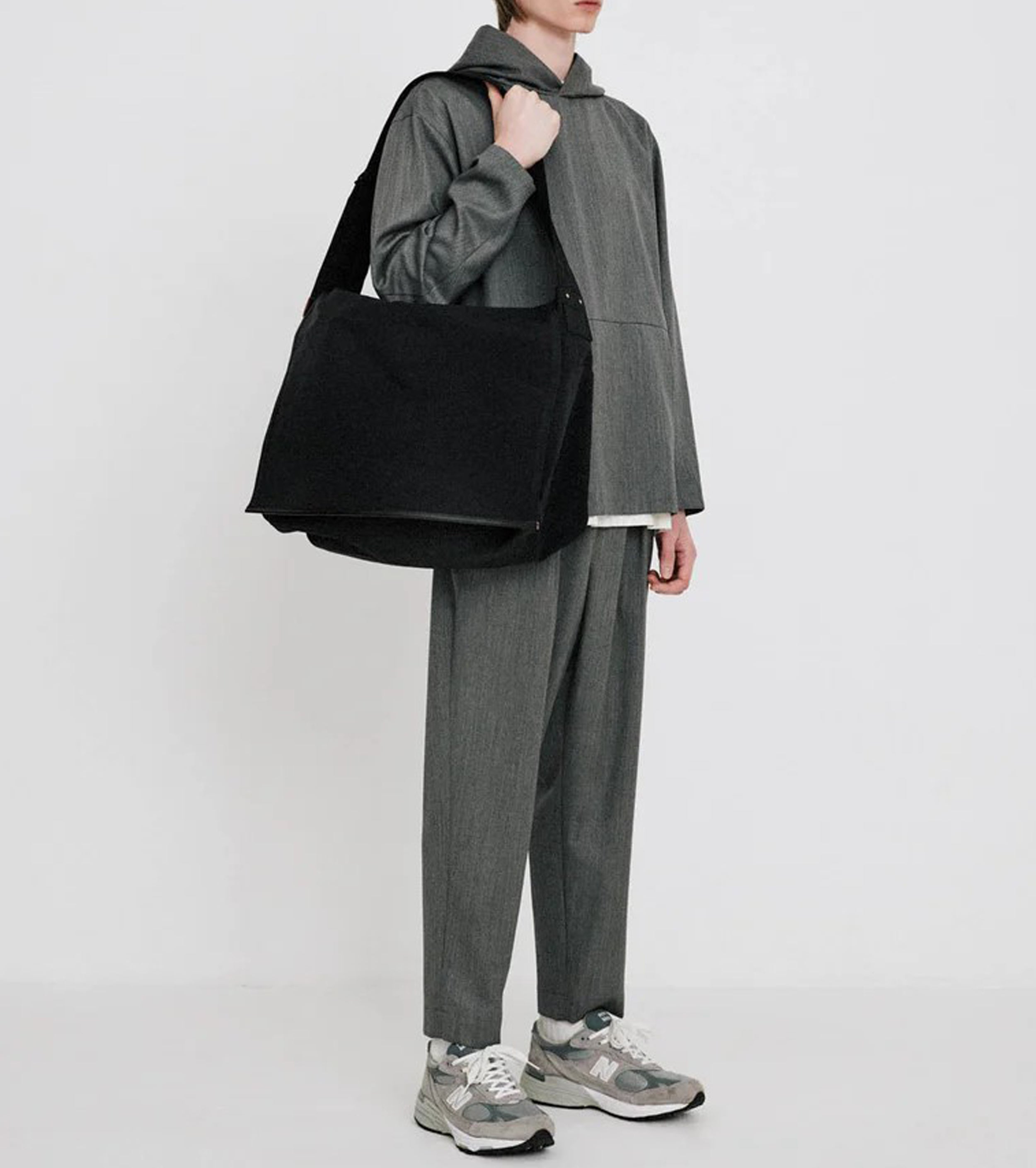バッグ texnh / NEWSPAPER BAG SHRINK-RENY Texnh NEWSPAPER / SHRINK-ReNY , Black – Navyblue
