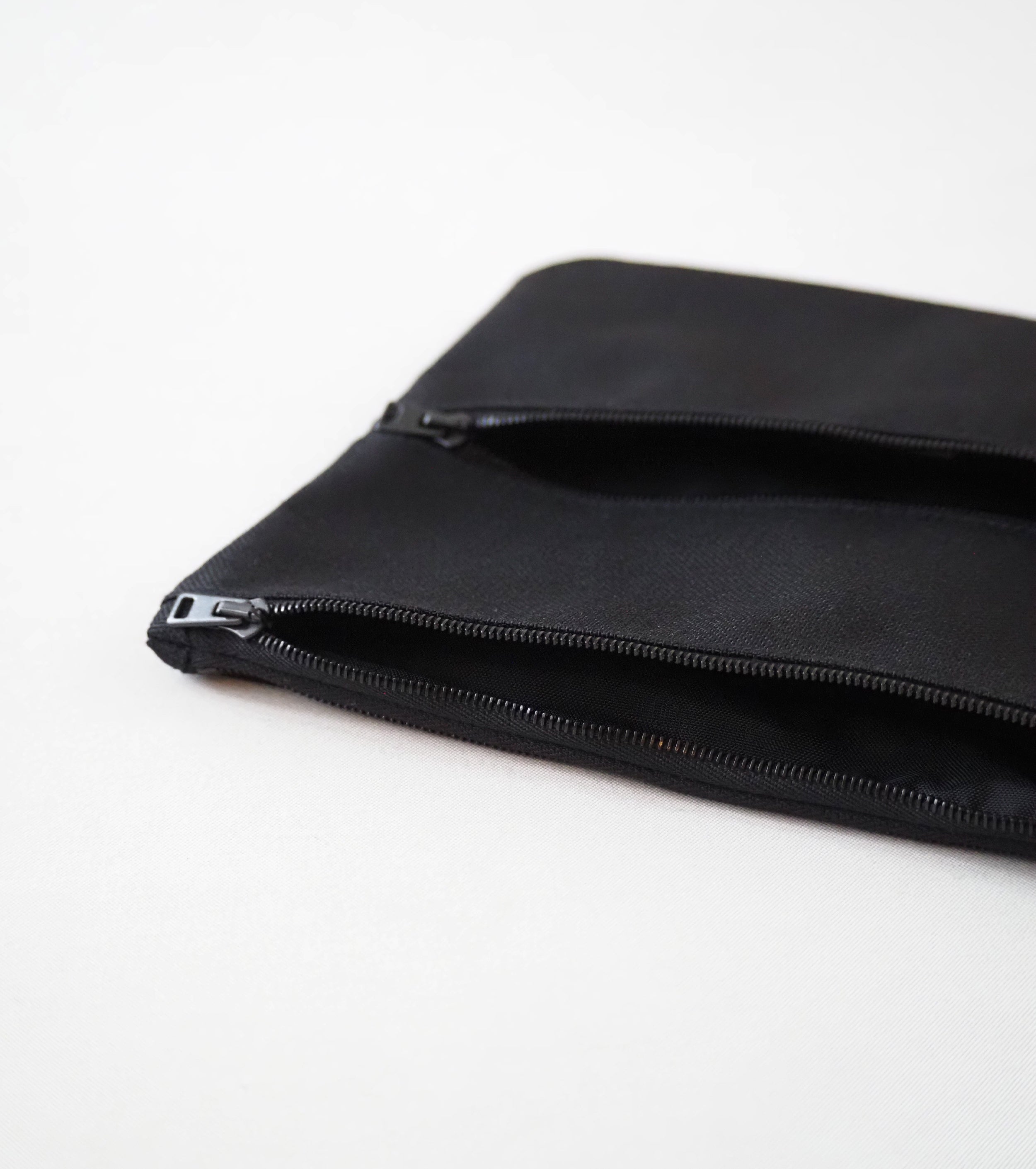 Aeta Multi Pouch : M , Black