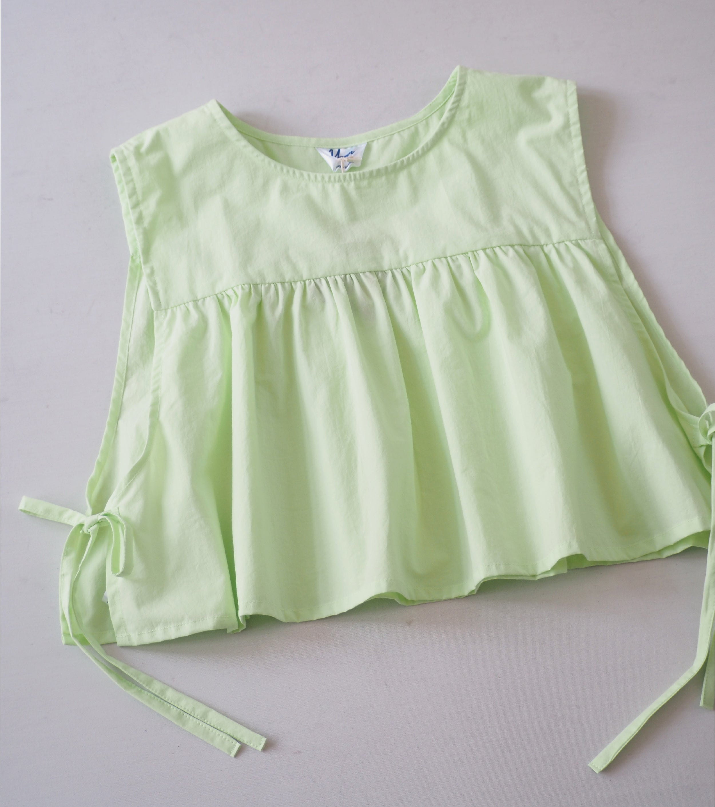 Yarmo Cropped Tabard Cambric , Lime
