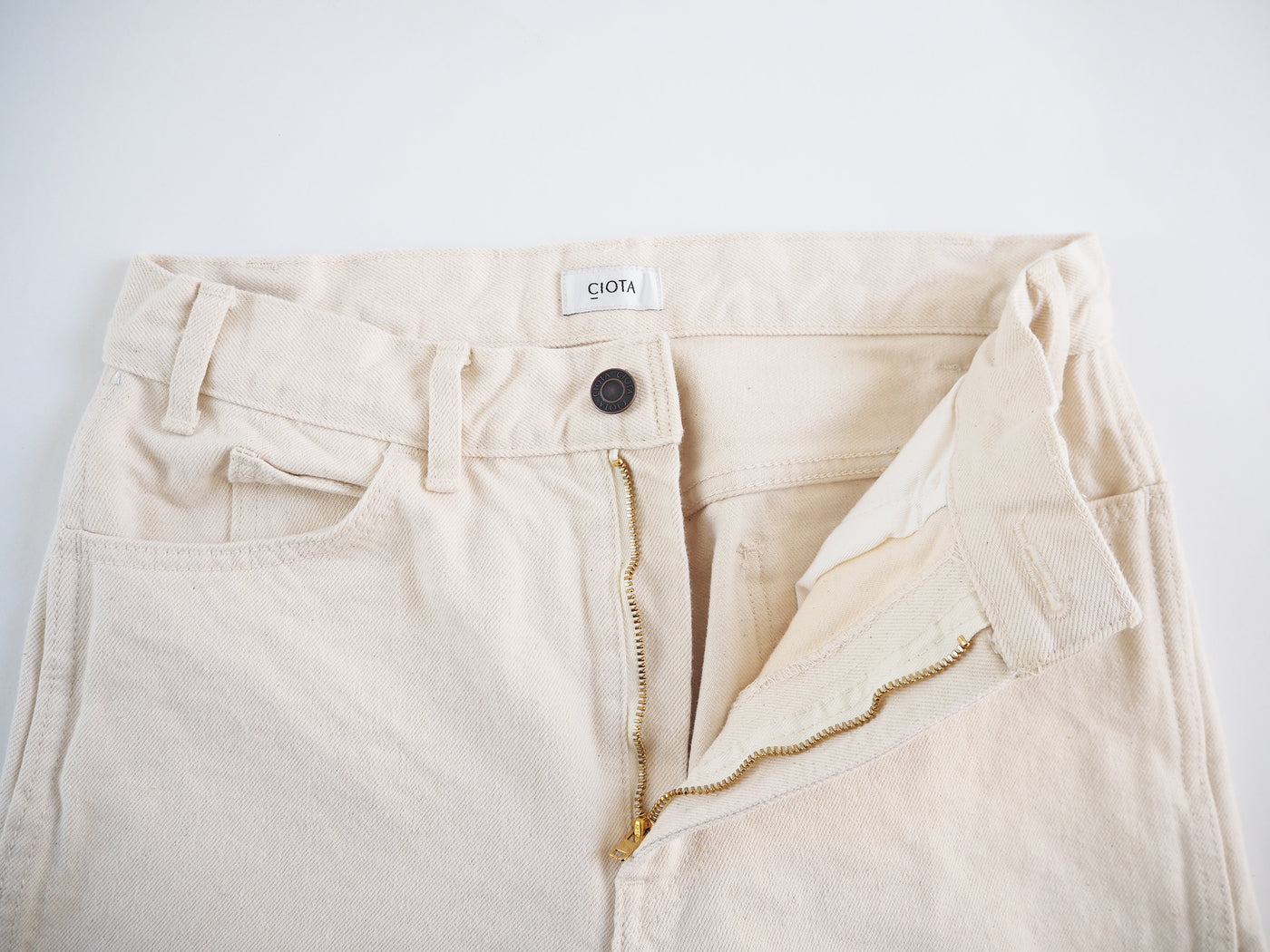 Slim Denim, Off White