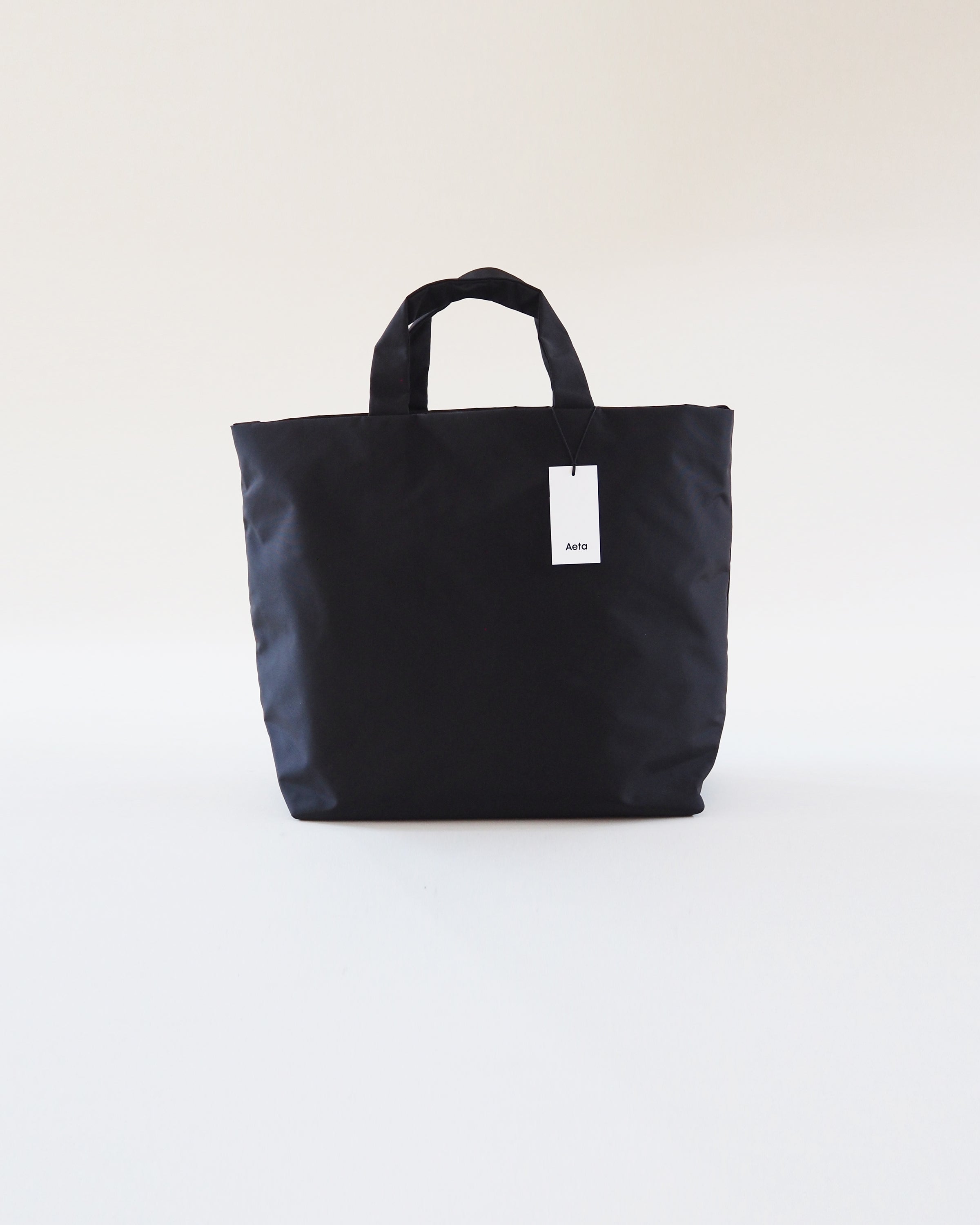 Shoulder tote, Black