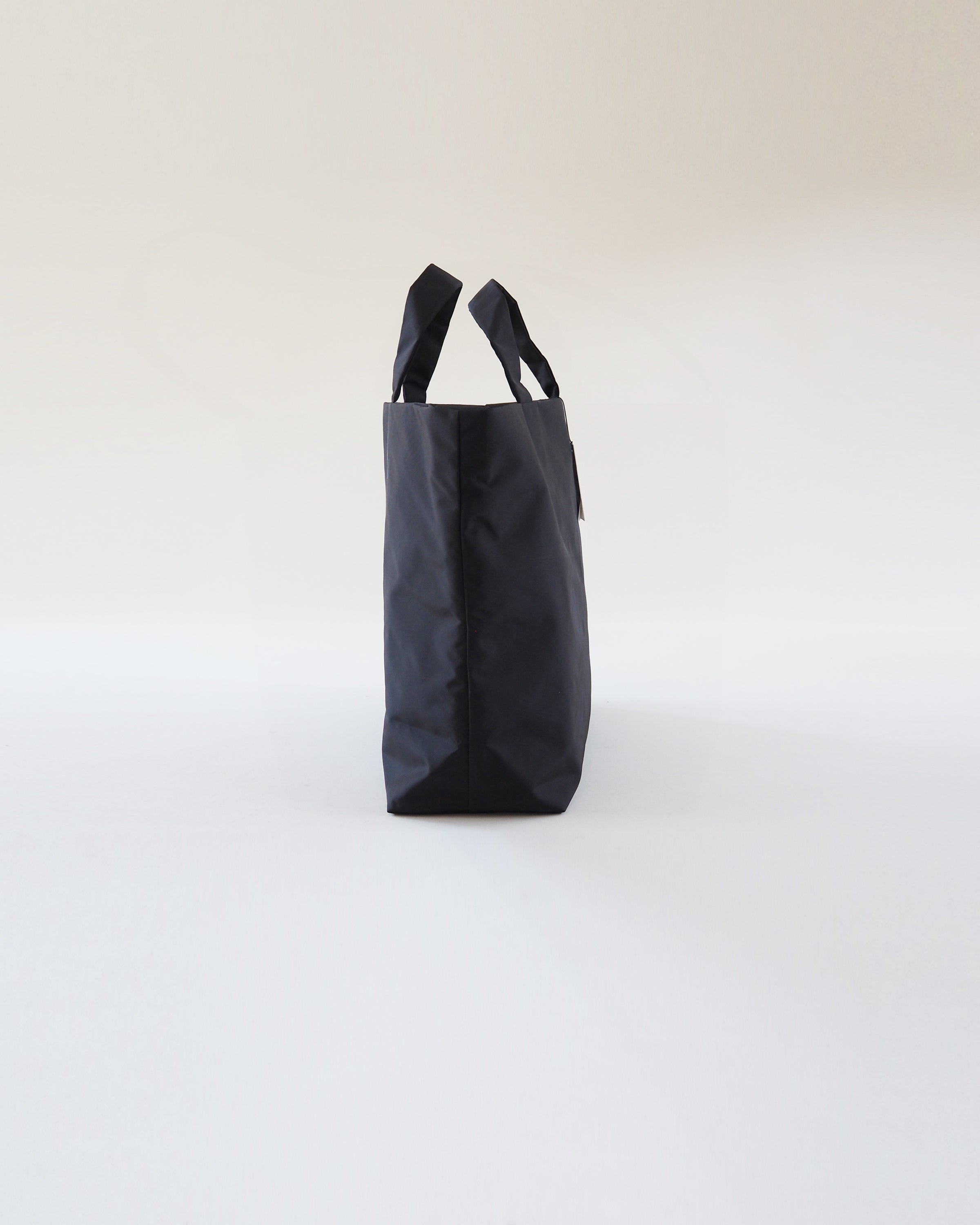 Shoulder tote, Black