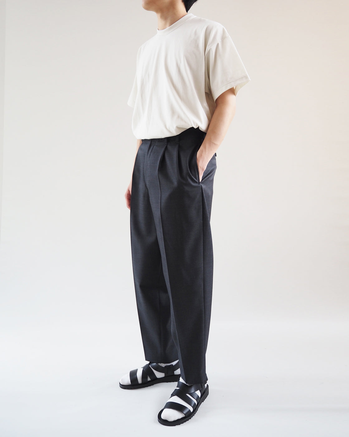 Summer Wool Gabardine Two-Tuck Wide Tapered Pants, Charcoal Top