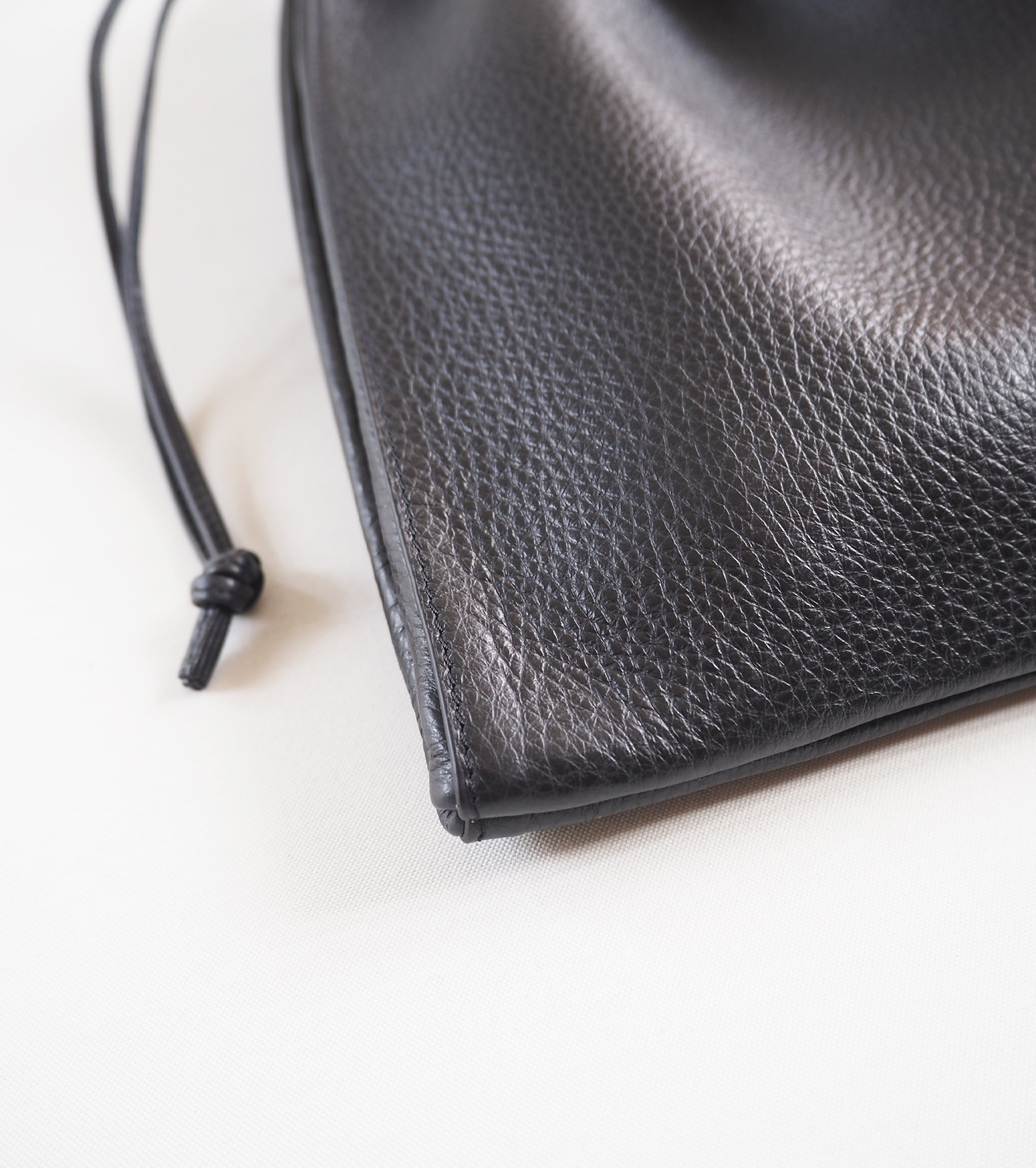 Aeta TOTE : M,Black