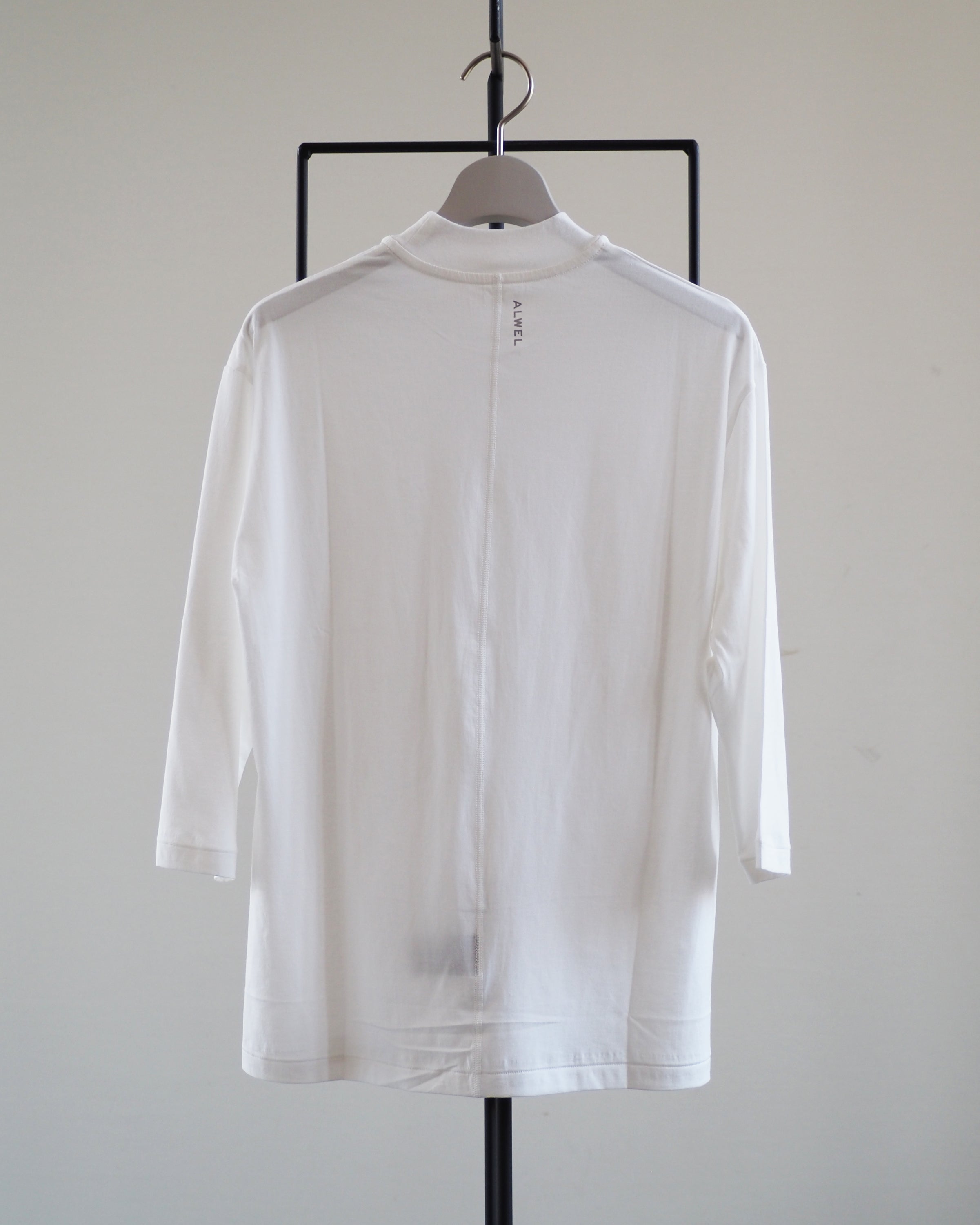 Mock Neck 3/4 Sleeve Tee,White
