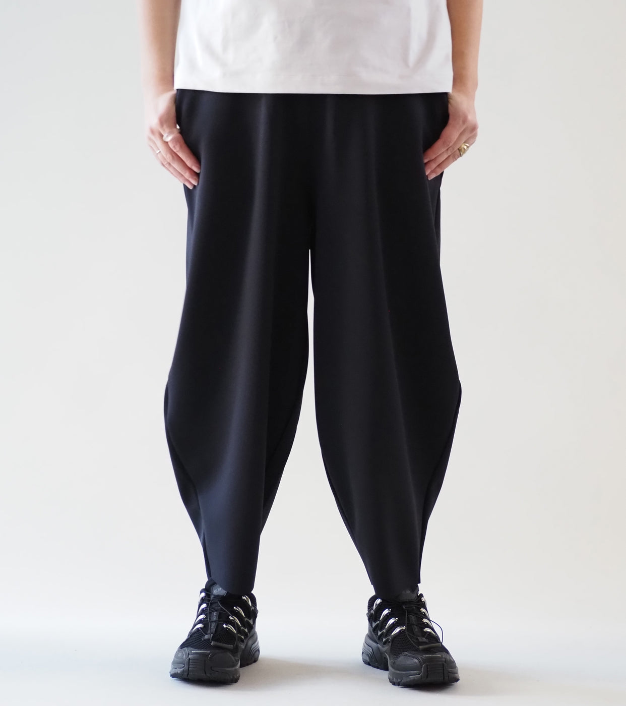 ALWEL  PEG PANTS, Black