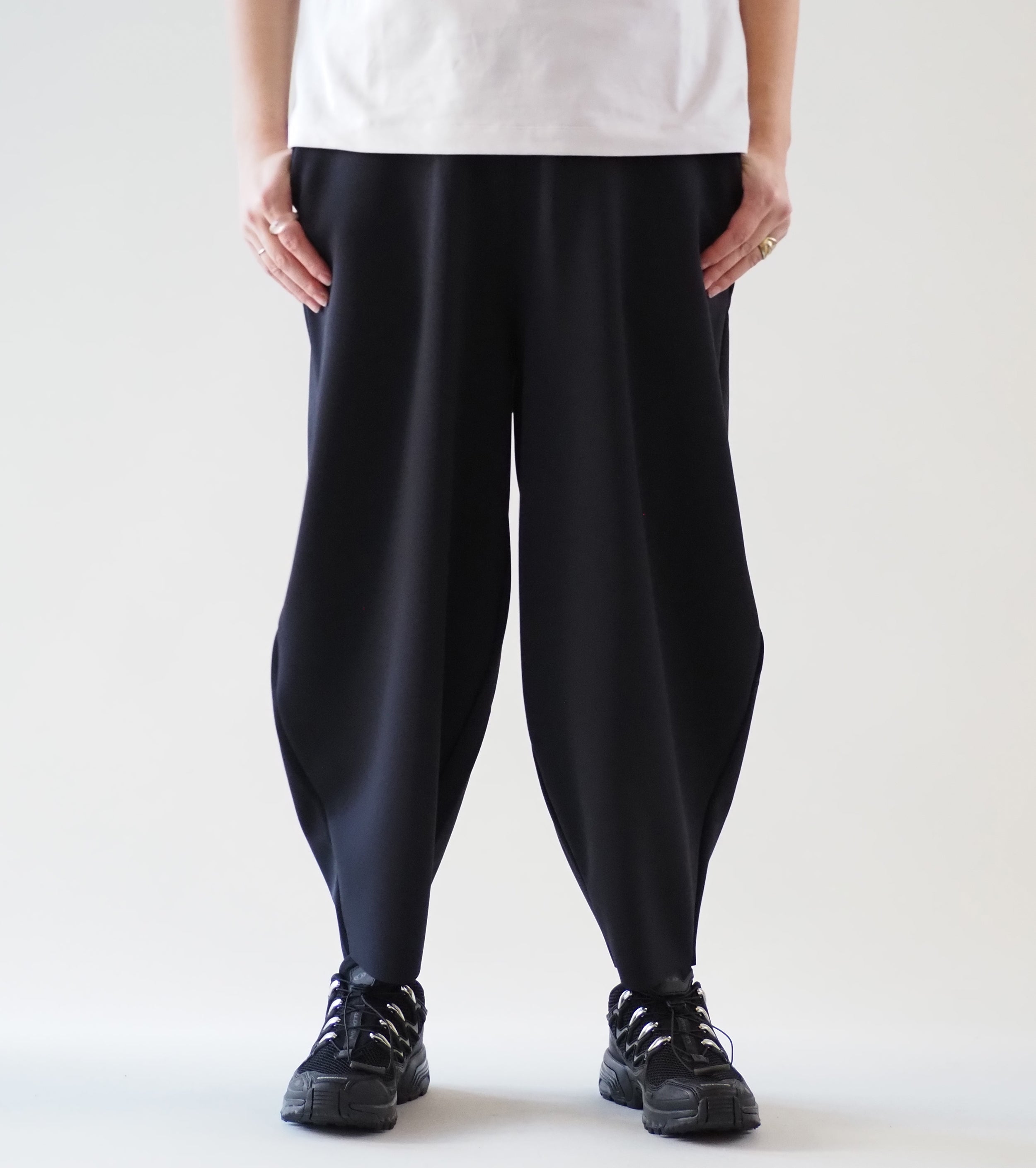 ALWEL  PEG PANTS, Black