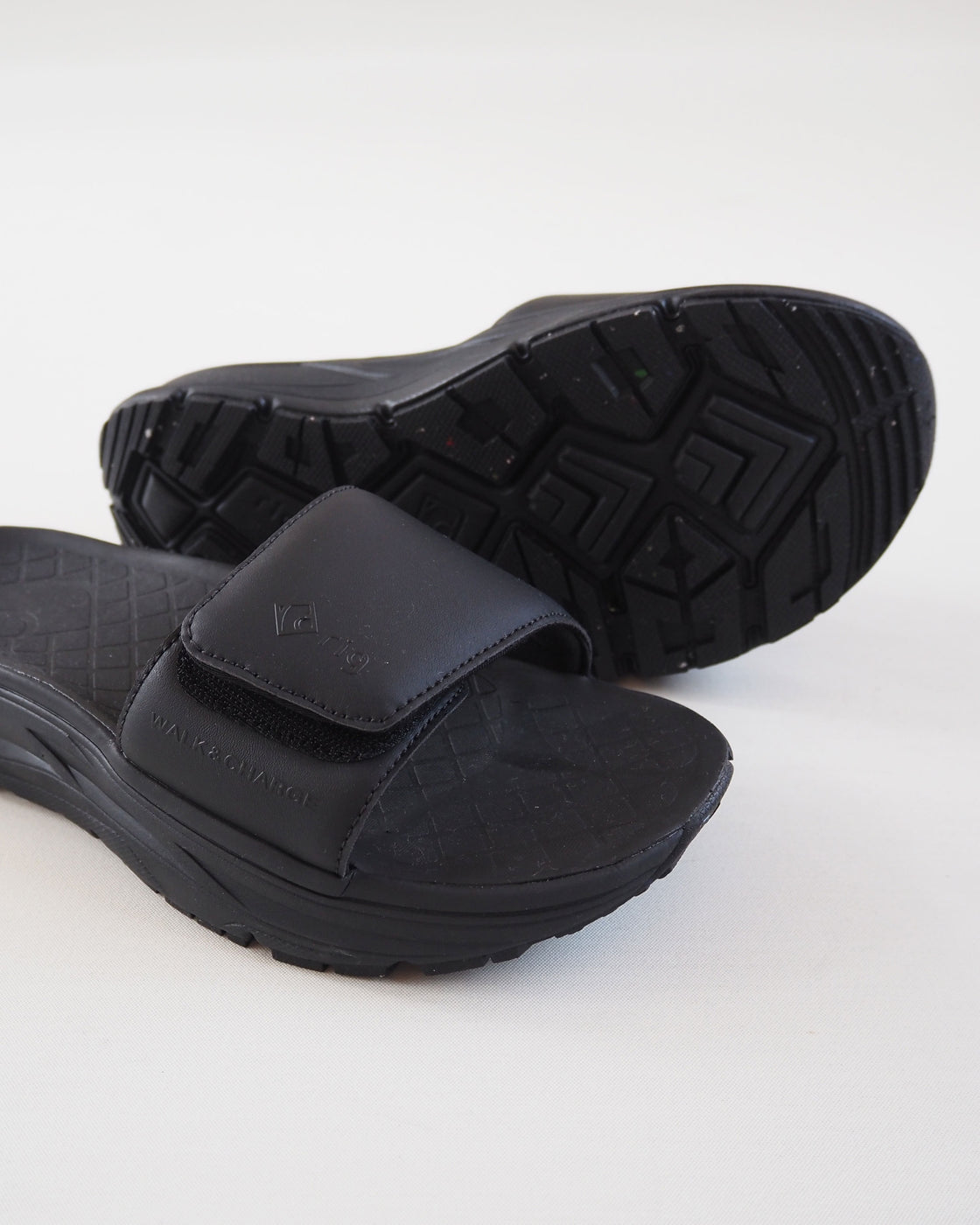 mguu,Black