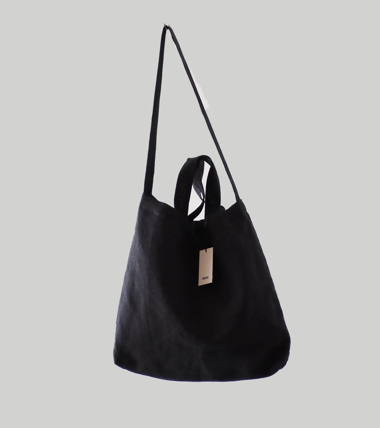 Aeta SHOULDER TOTE : M , Black