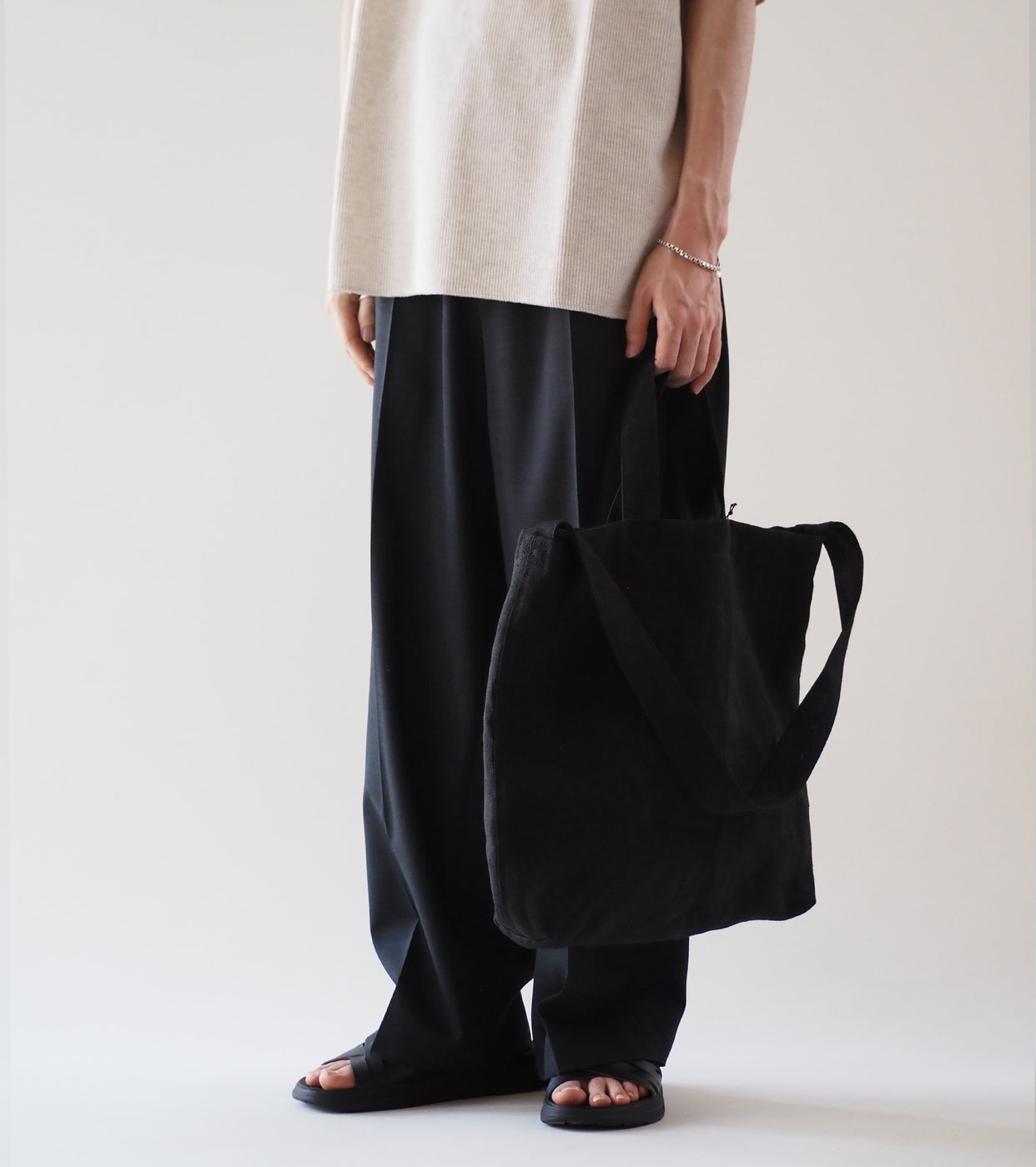 Aeta SHOULDER TOTE : M , Black