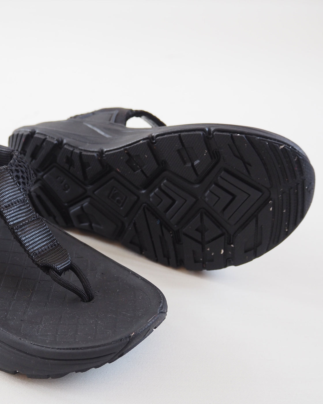 mguu,Black