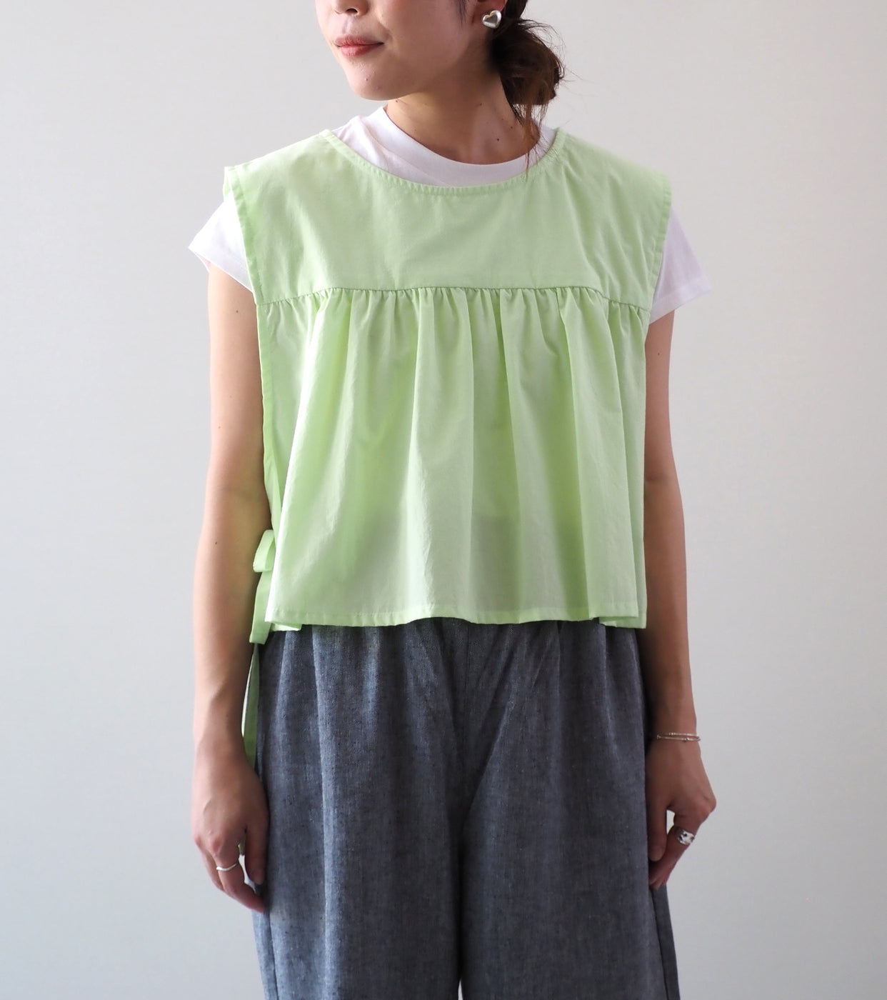 Yarmo Cropped Tabard Cambric , Lime