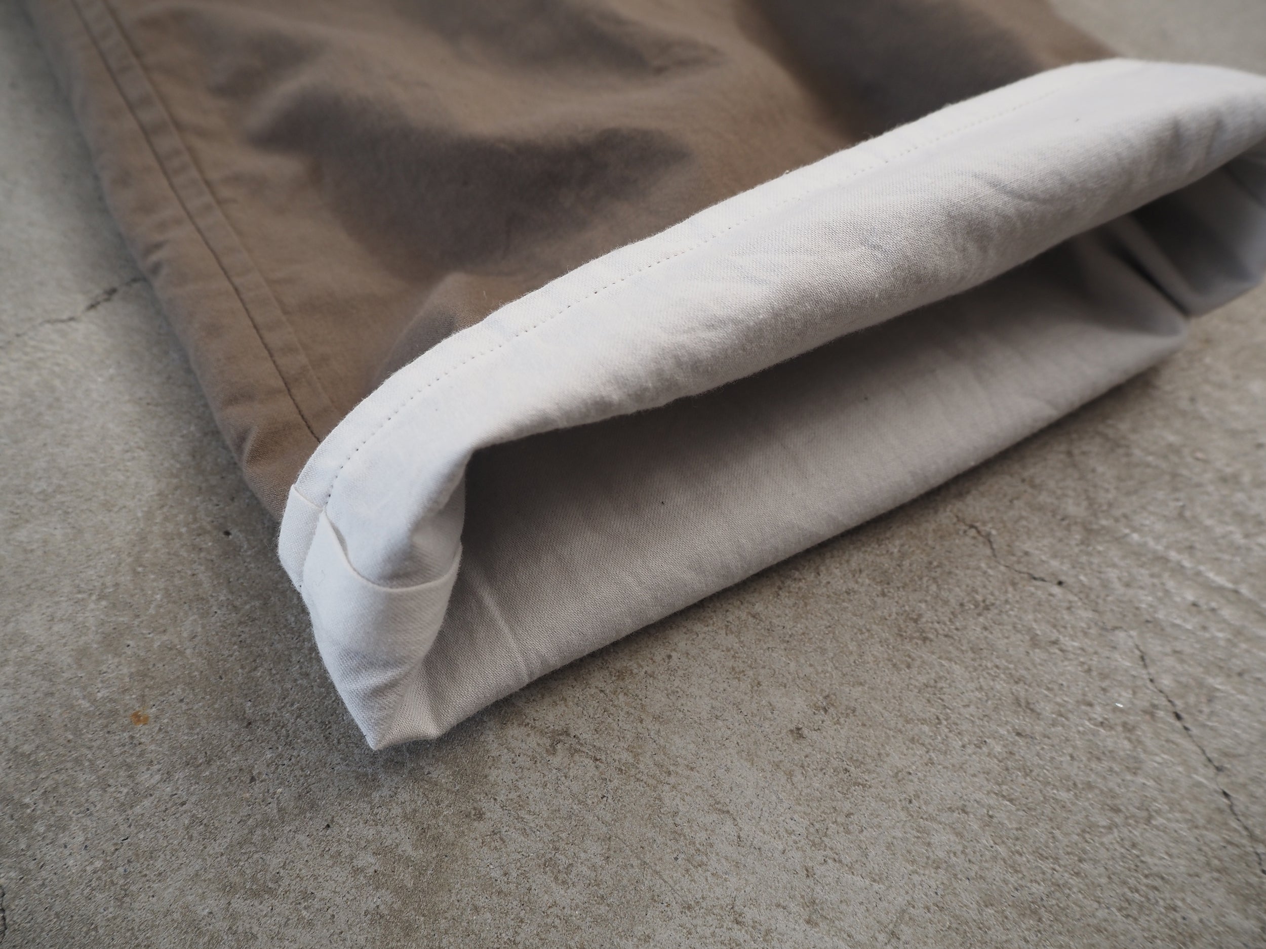 Selvage Twill Button Tuck Easy Pants, Sage