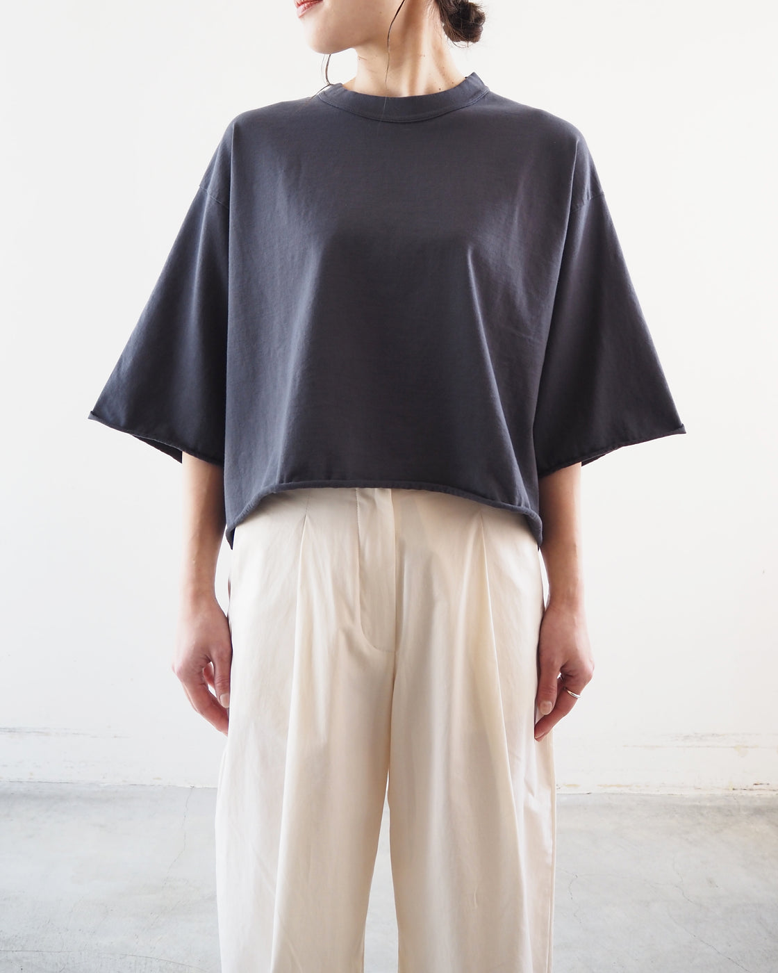 High Gauge Plating Cut Off Short Tee, Charcoal