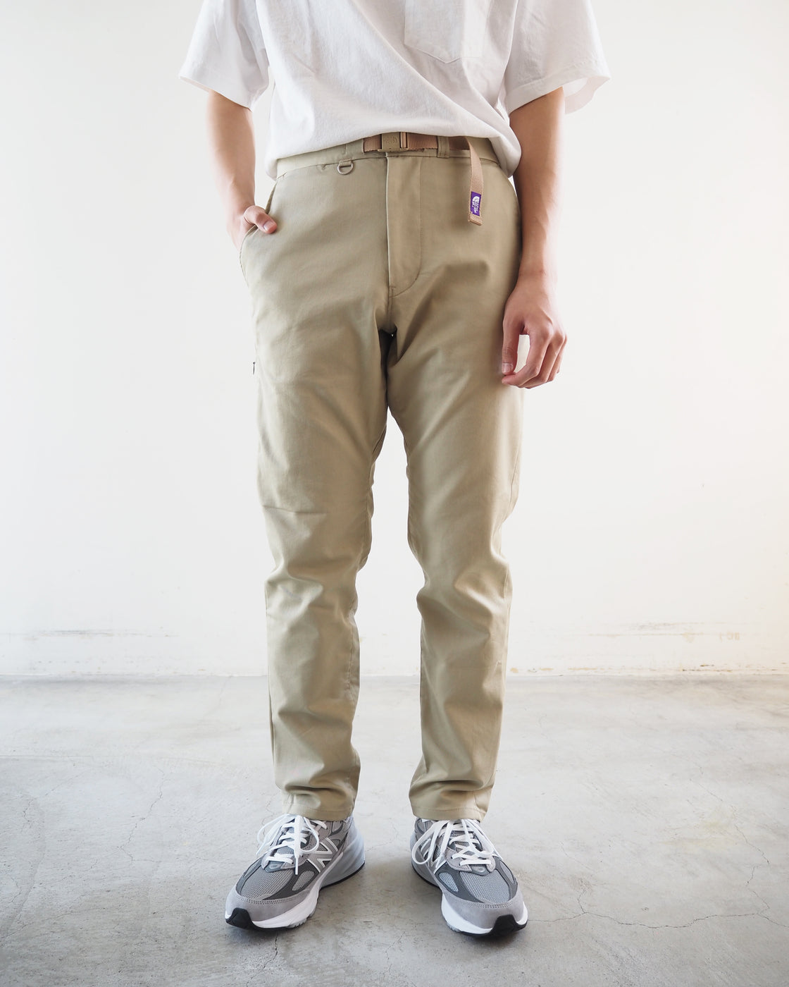 Stretch twill tapered pants, Beige