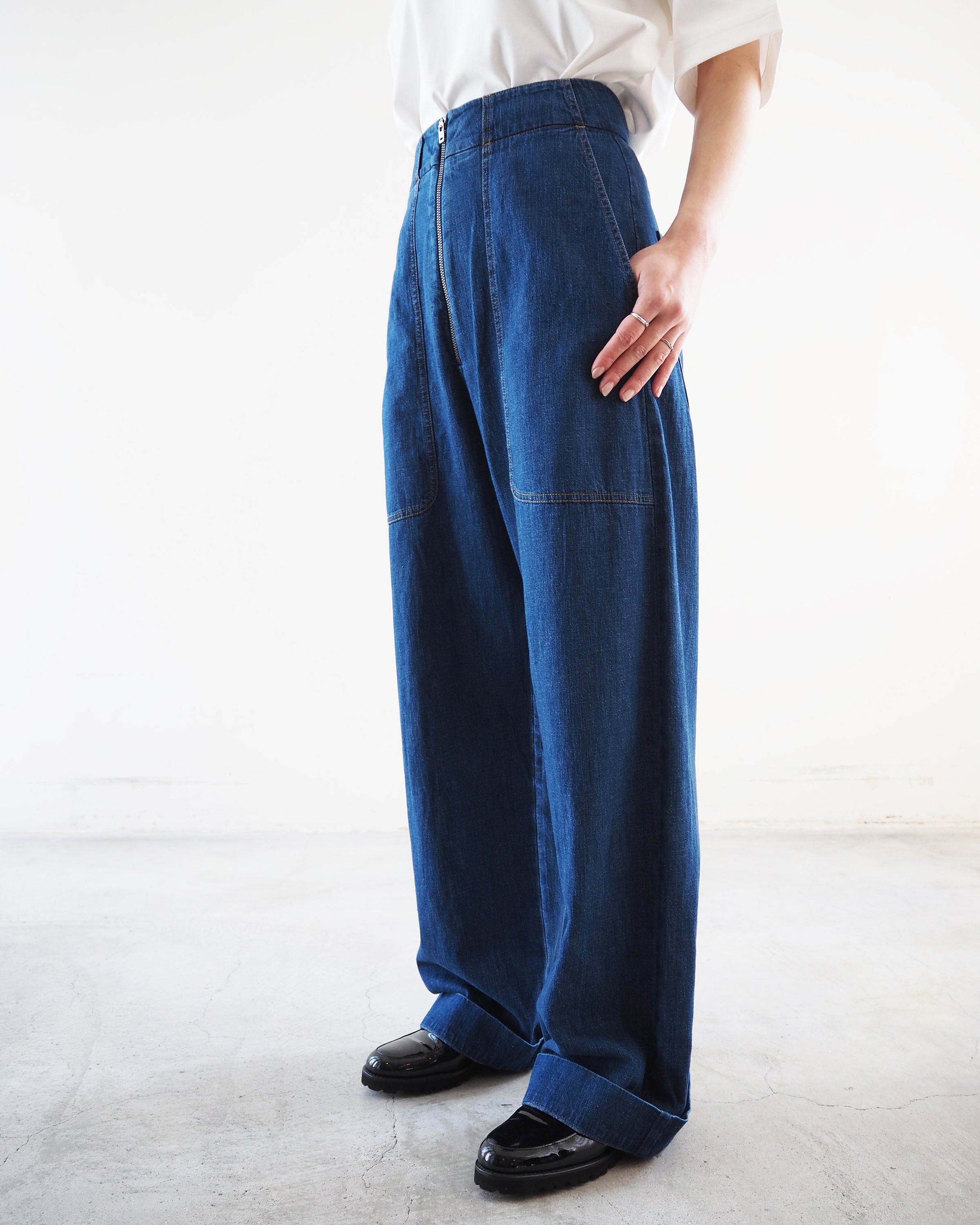MEYER, Indigo