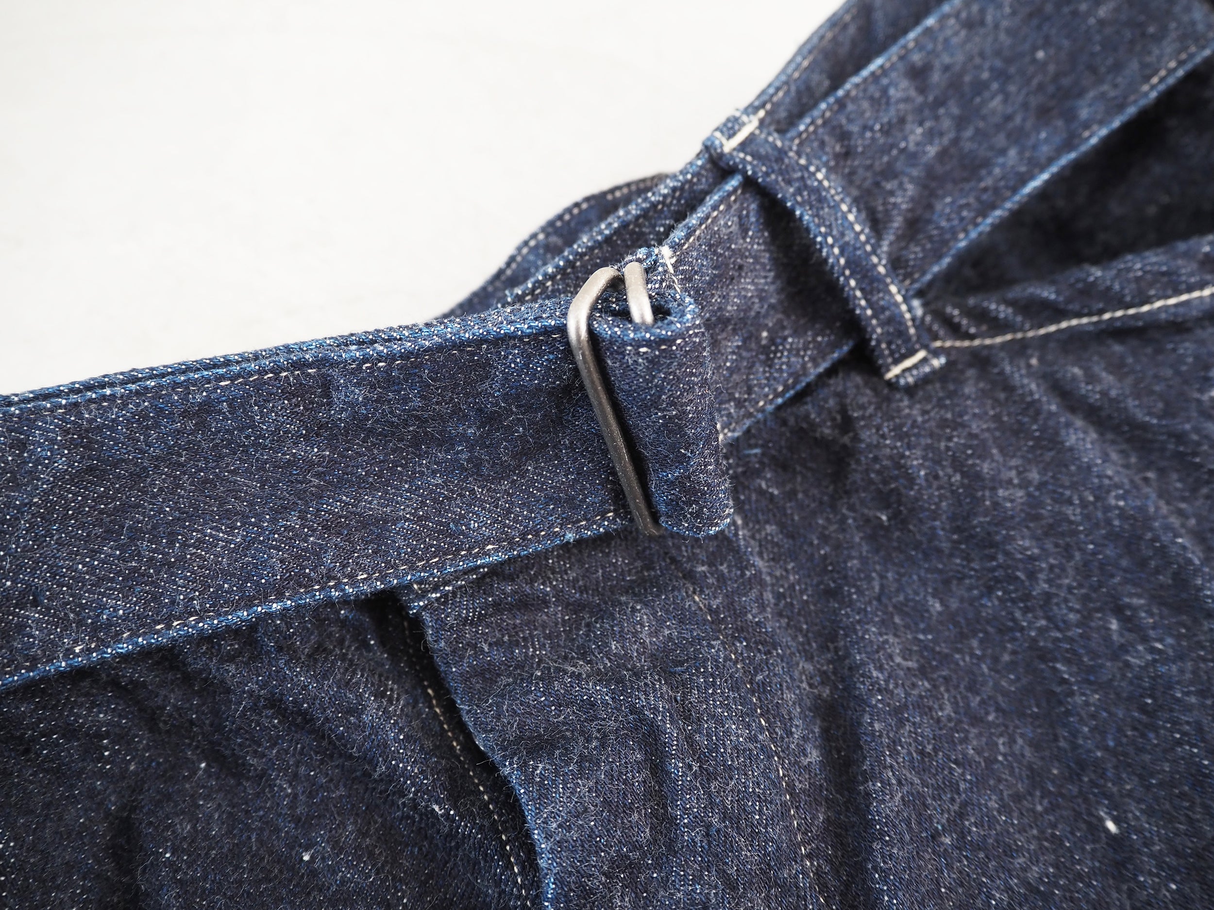 COMOLI Denim Belted Pants, Navy