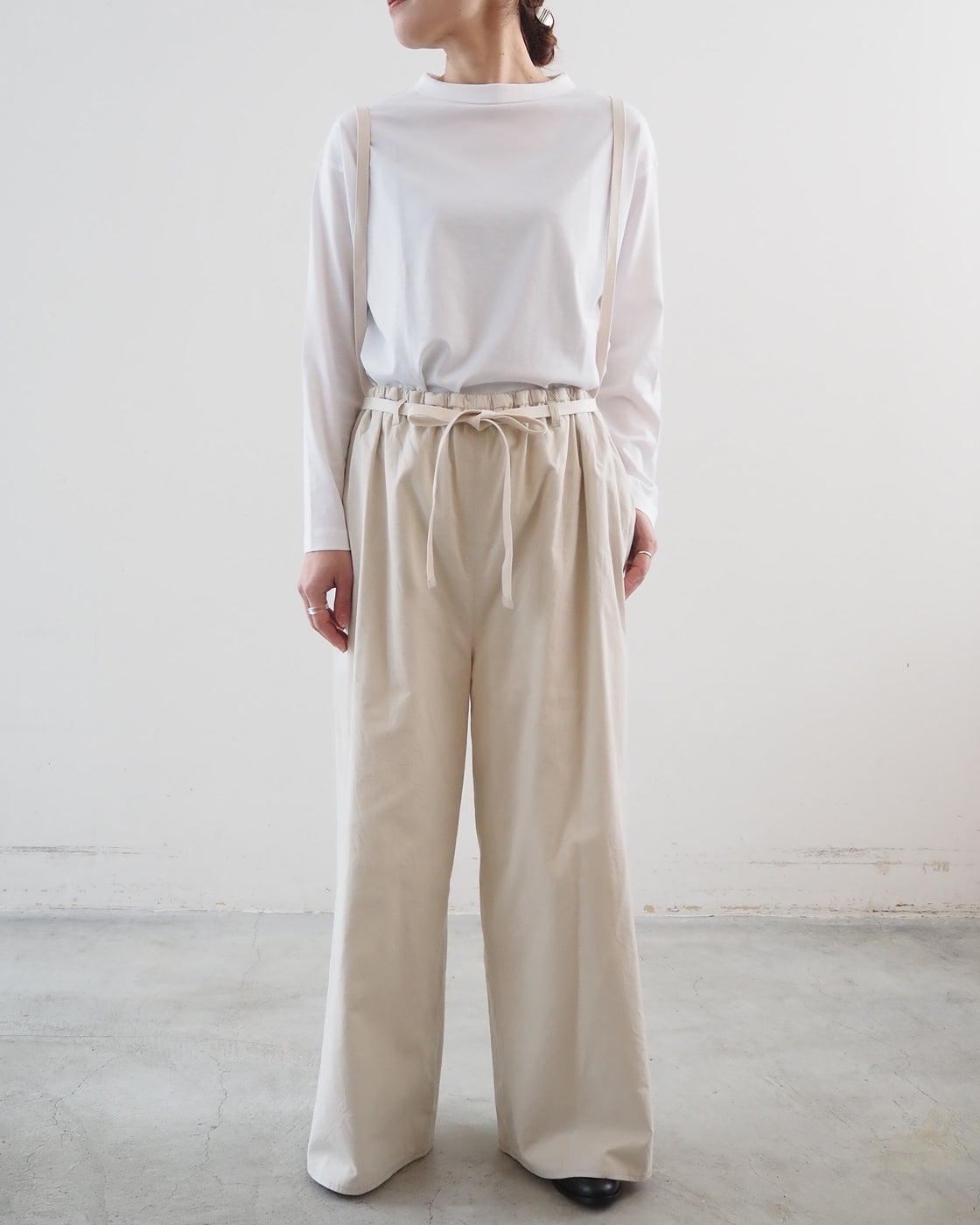 Selvage Twill Suspender Easy Wide Pants, Smoke Ivory