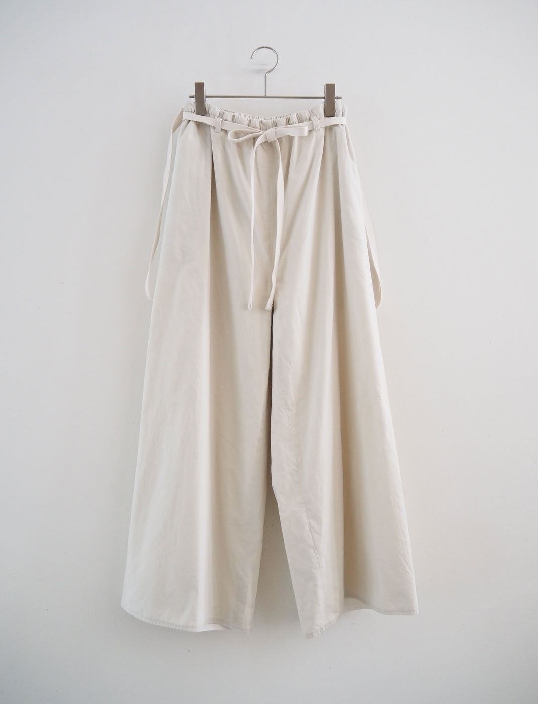 Selvage Twill Suspender Easy Wide Pants, Smoke Ivory