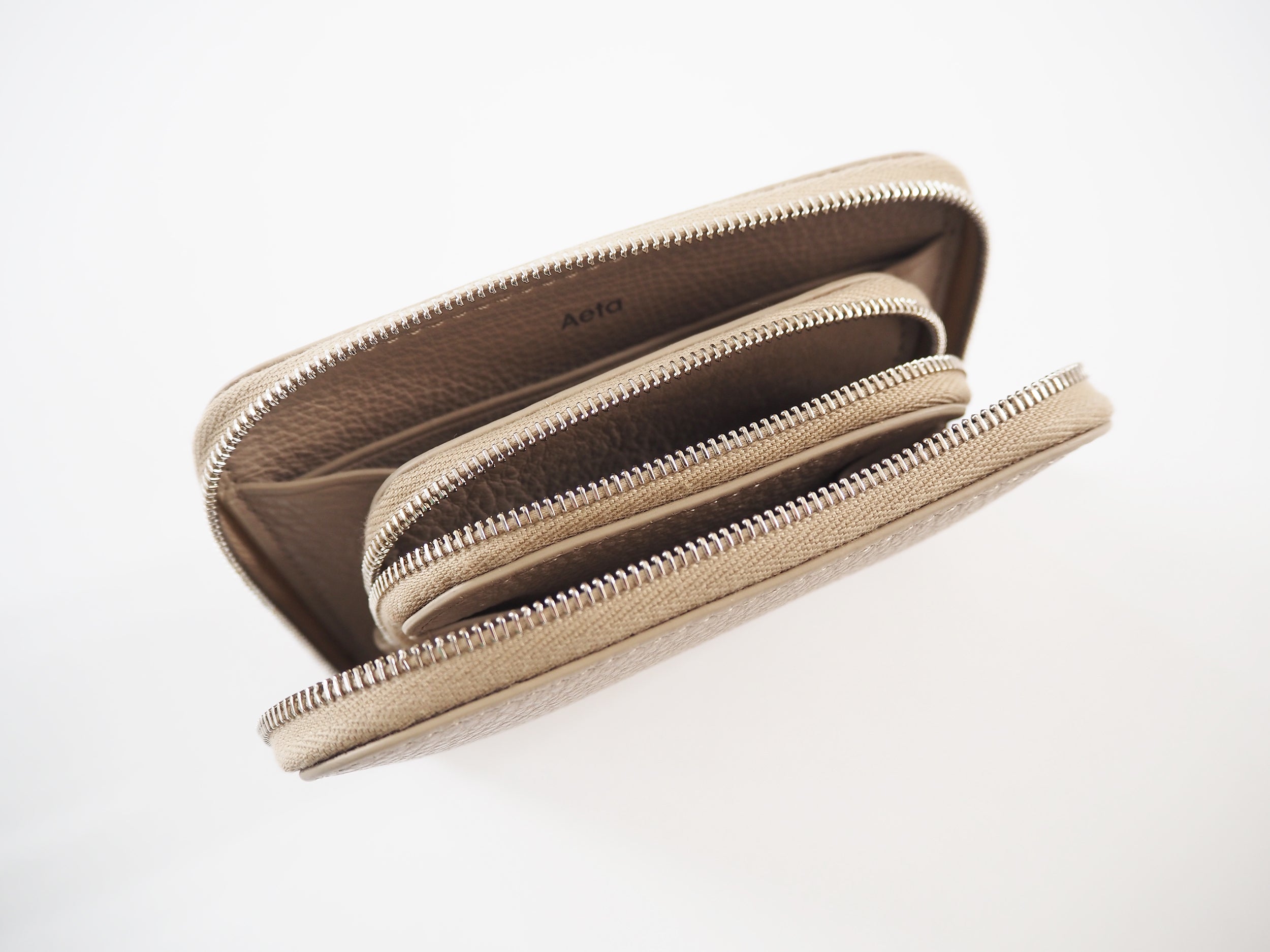 Round wallet, Gray Beige