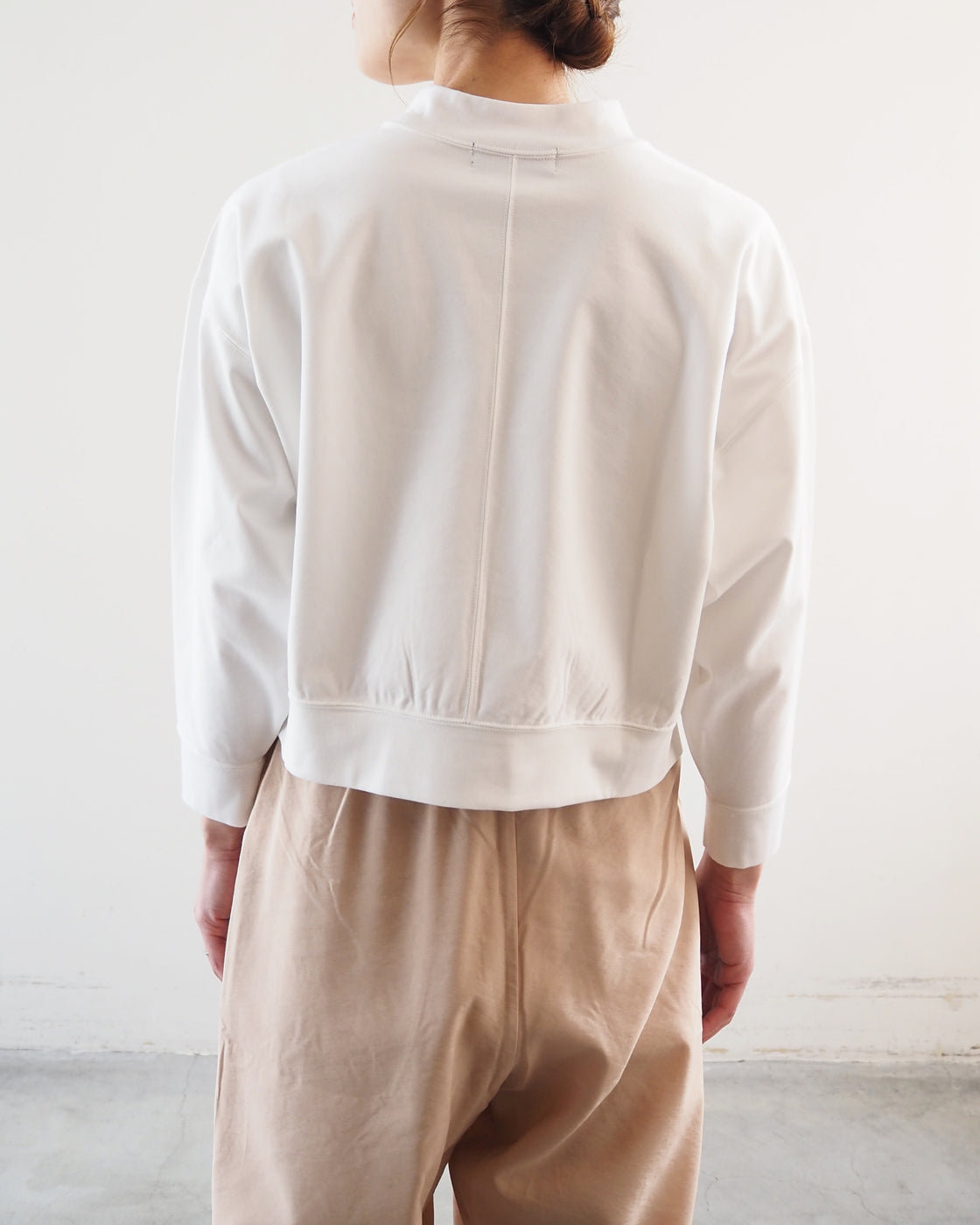 Three-quarter sleeve pullover, White