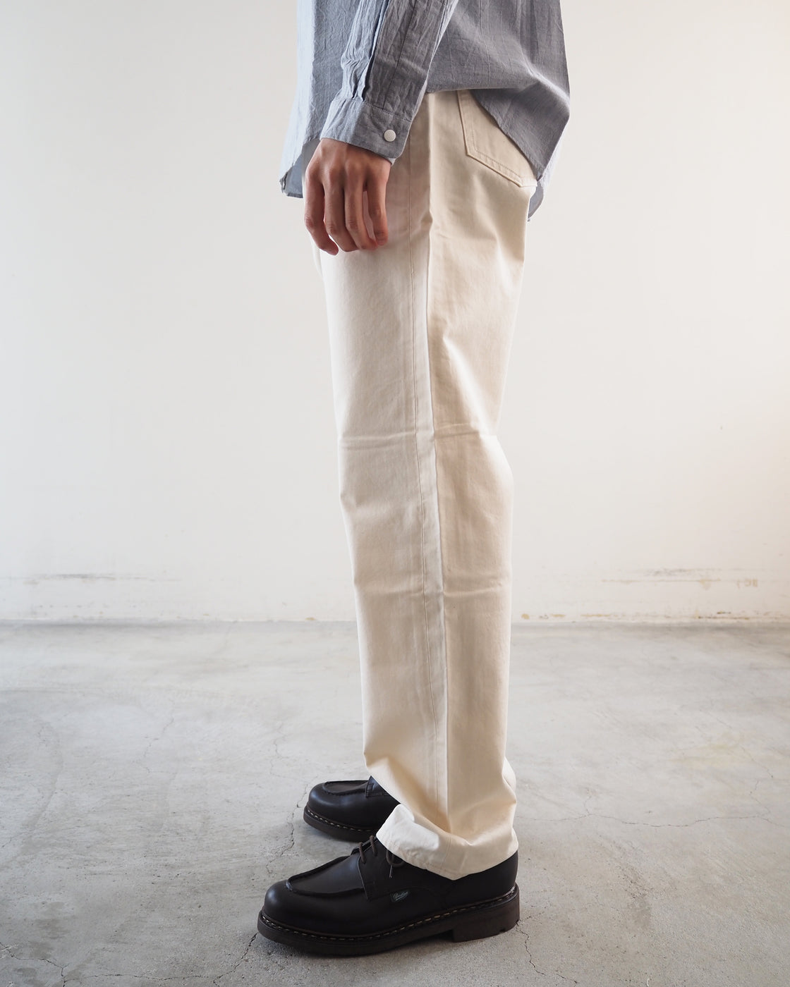 Wide tapered pants, Natural