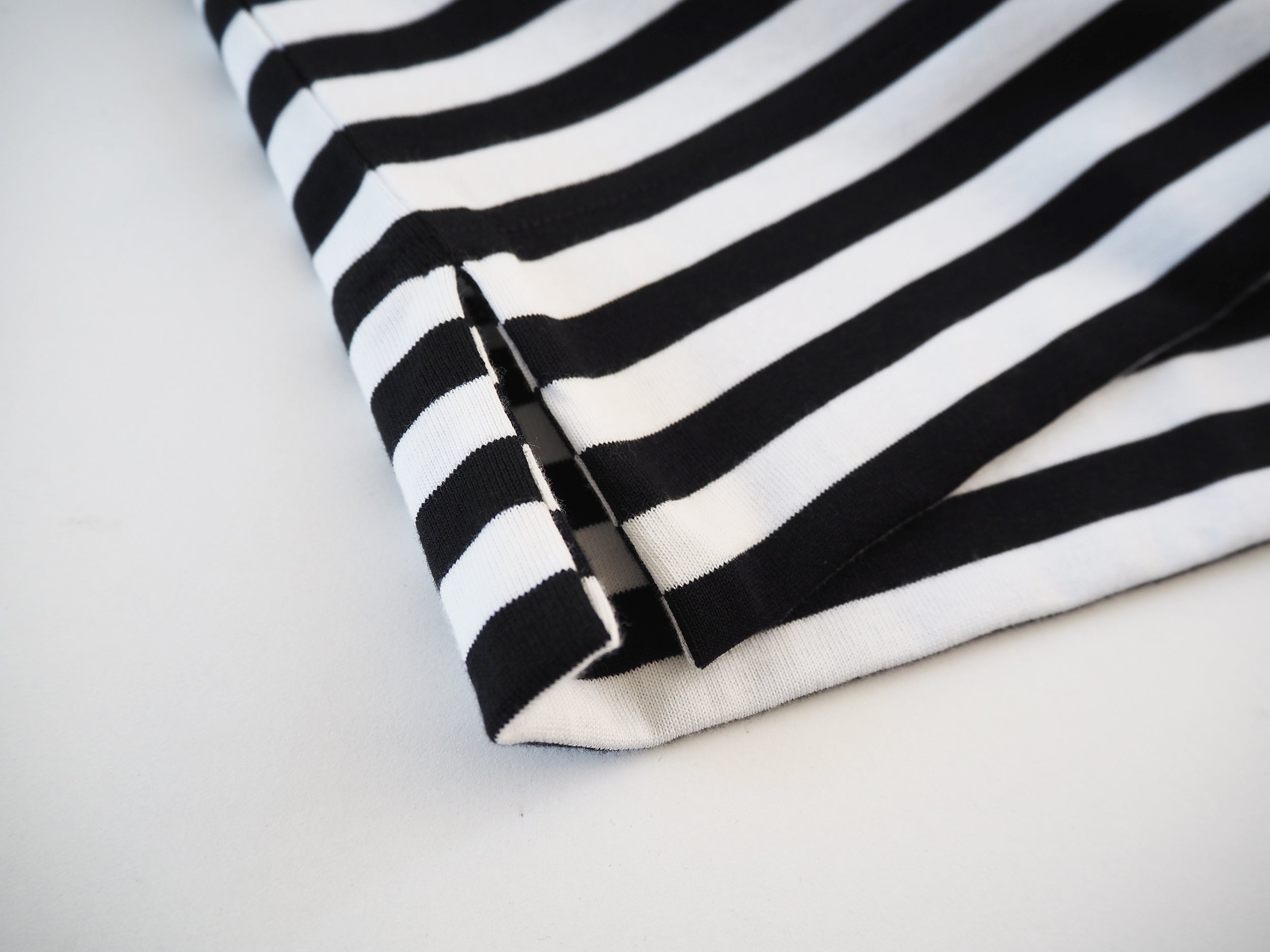 Box Tee Long Sleeve, Black x White