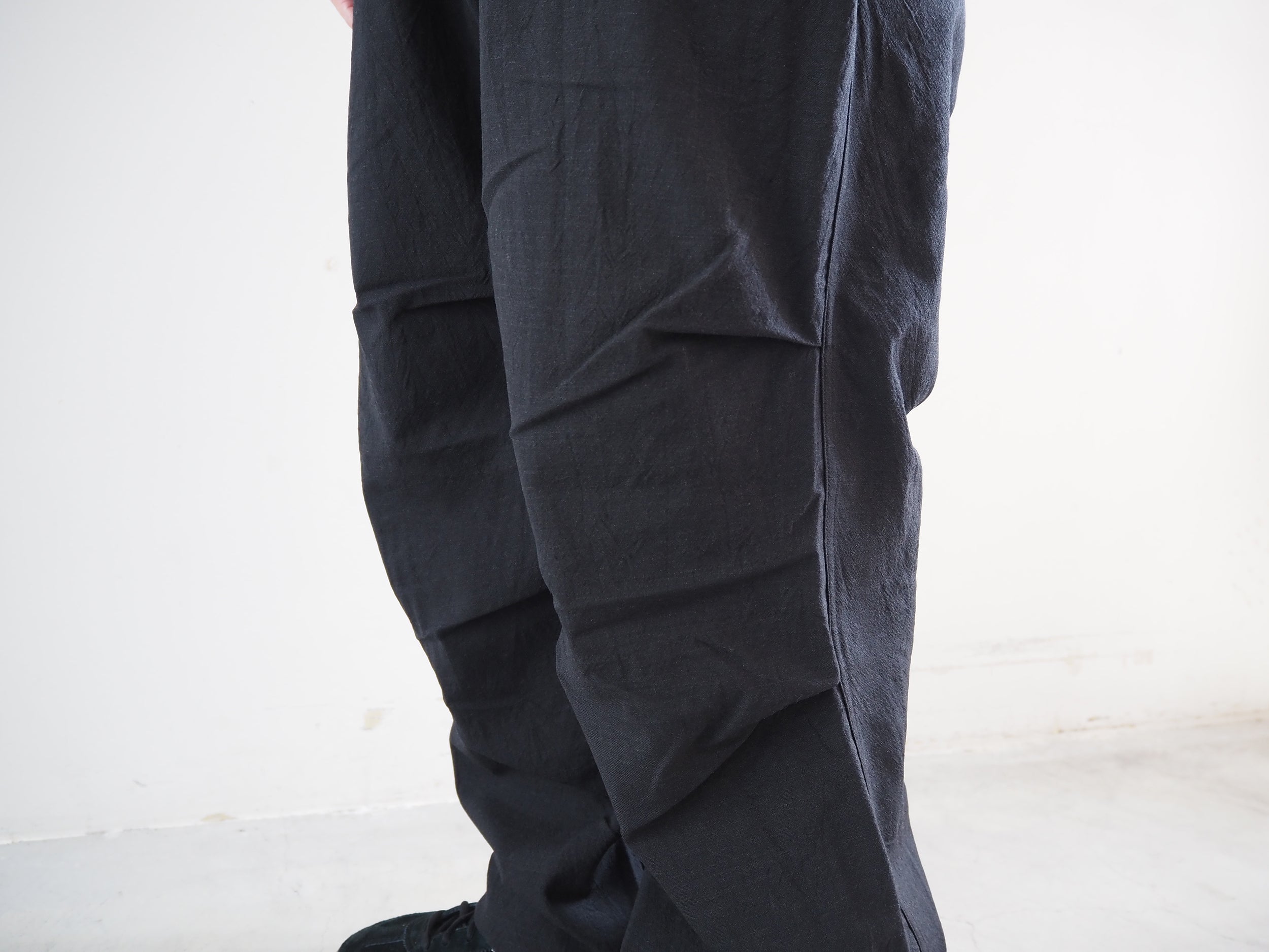 Wool Knee Tucked Pants, Charcoal
