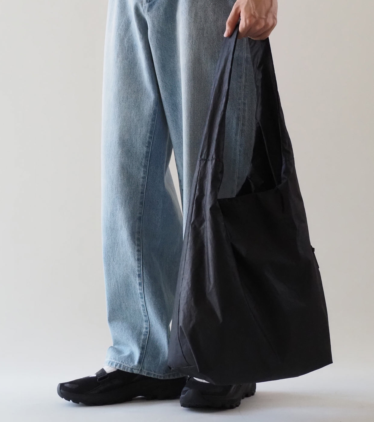 Texnh  ループ トート ベルスプリット, Black