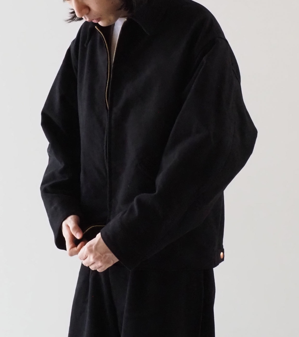 COMOLI Mole  Skin  Zip Short Jacket , Black