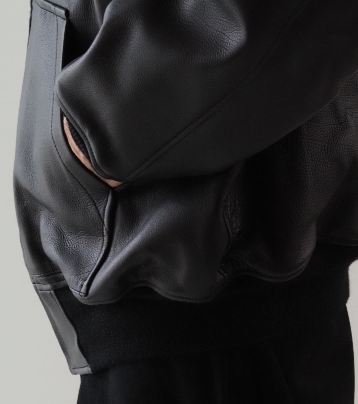 COMOLI Calf Skin Zip Parka , Black