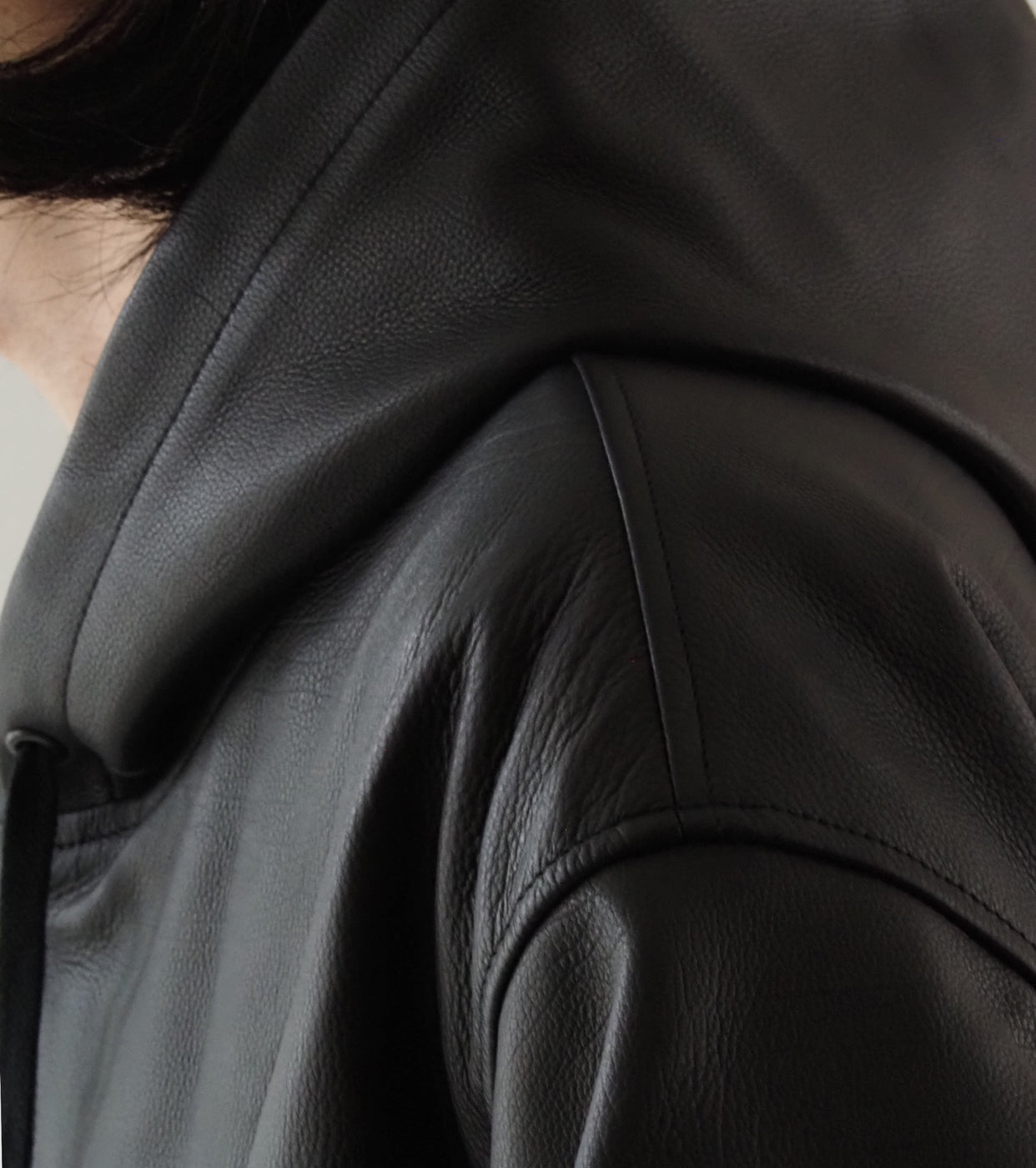 COMOLI Calf Skin Zip Parka , Black