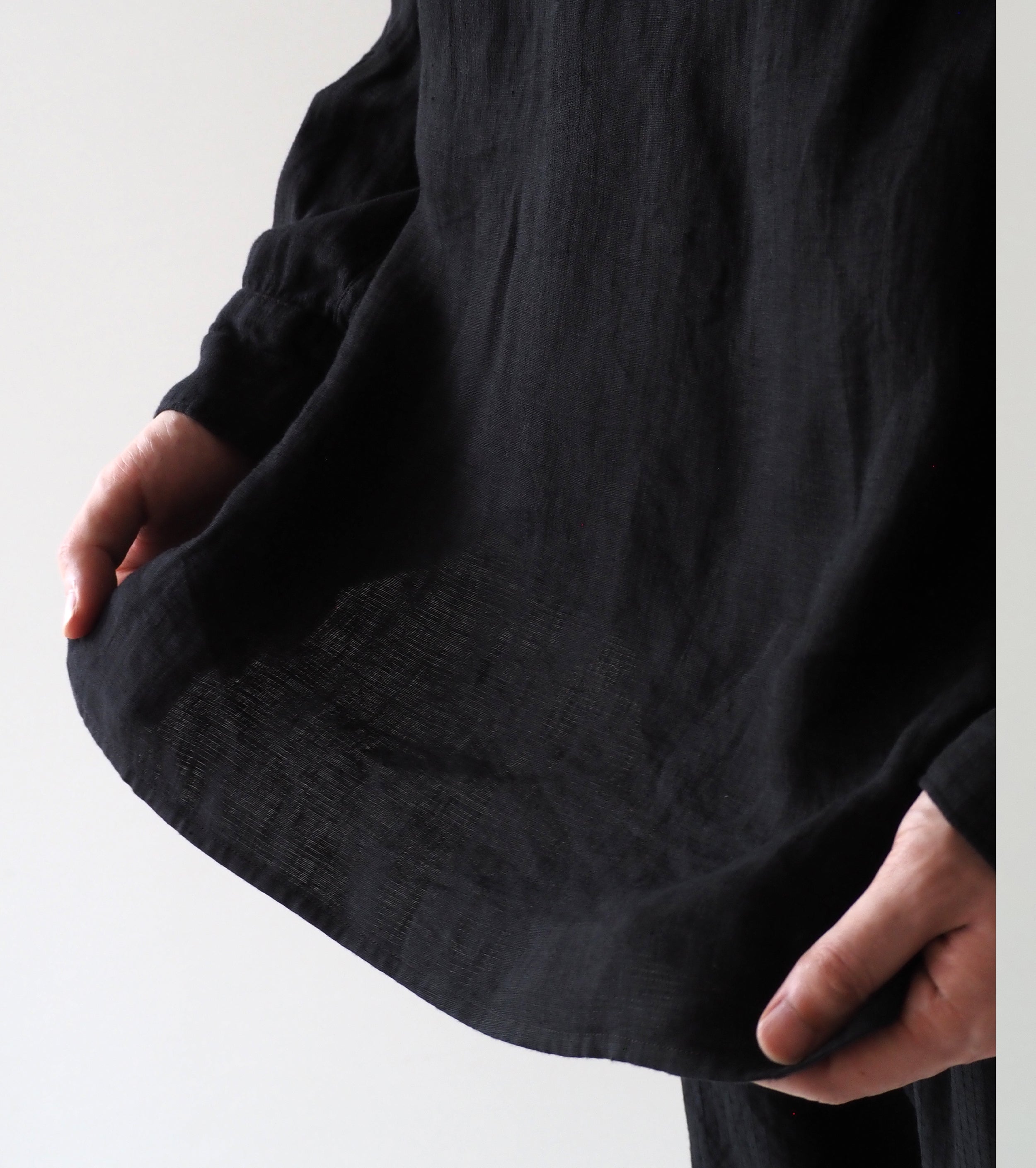COMOLI リネン ダブルクロス プルオーバーシャツ, Black