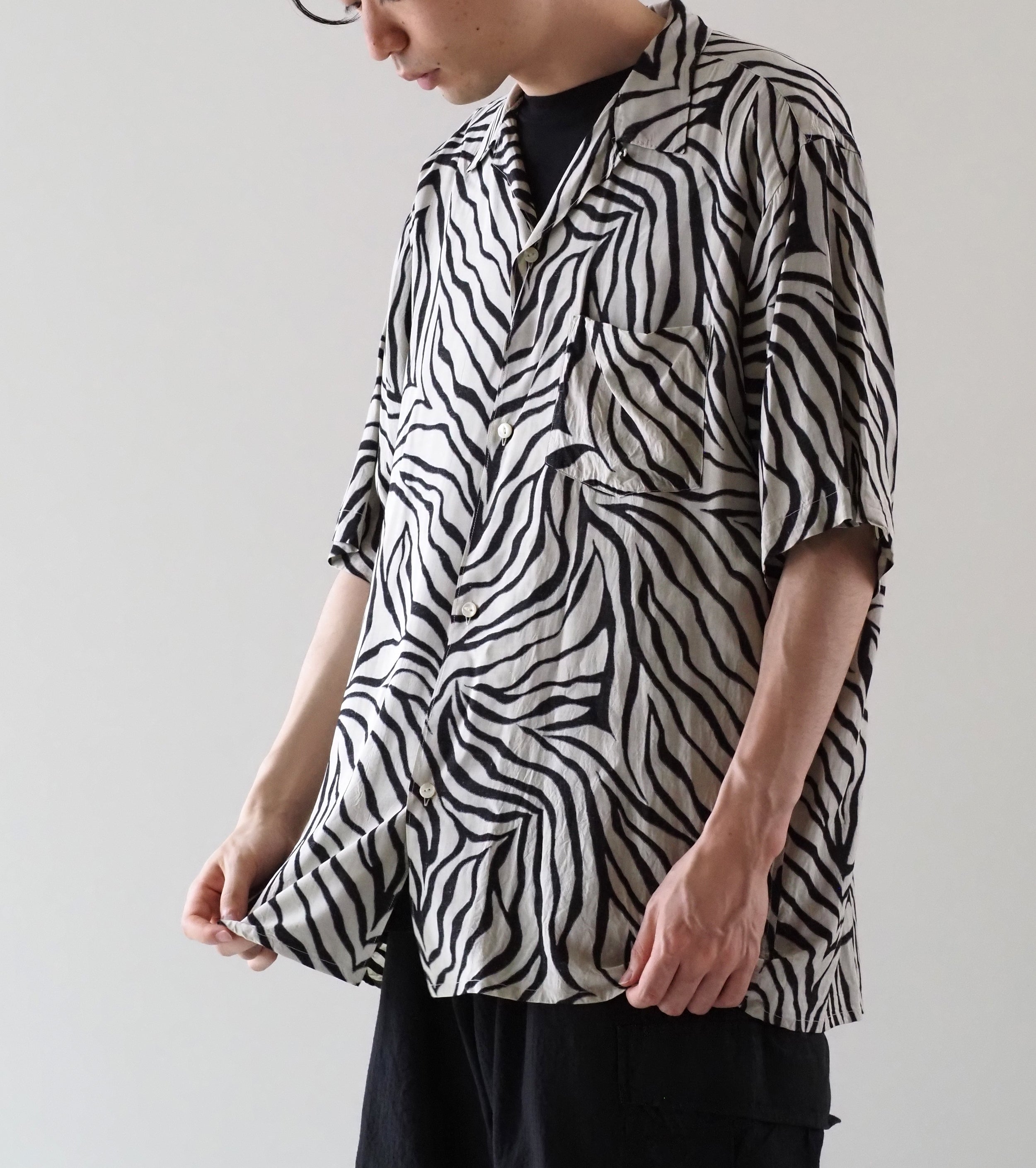 COMOLI ZEBRA Short Sleeve Open Collar Shirt, Zebra