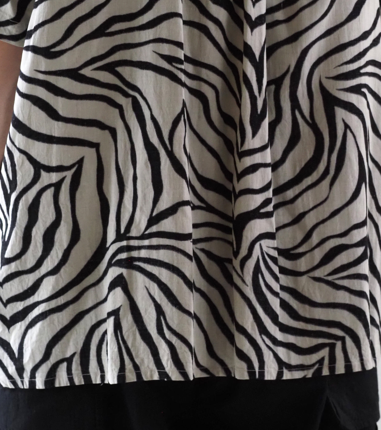 COMOLI ZEBRA Short Sleeve Open Collar Shirt, Zebra