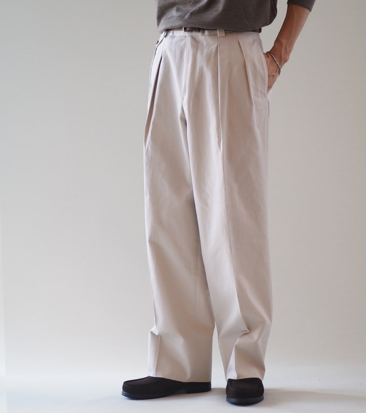 MAATEE＆SONS AMERICAN TROUSER "LAURENCE" BAGGY CLOTH, Dasa Gray