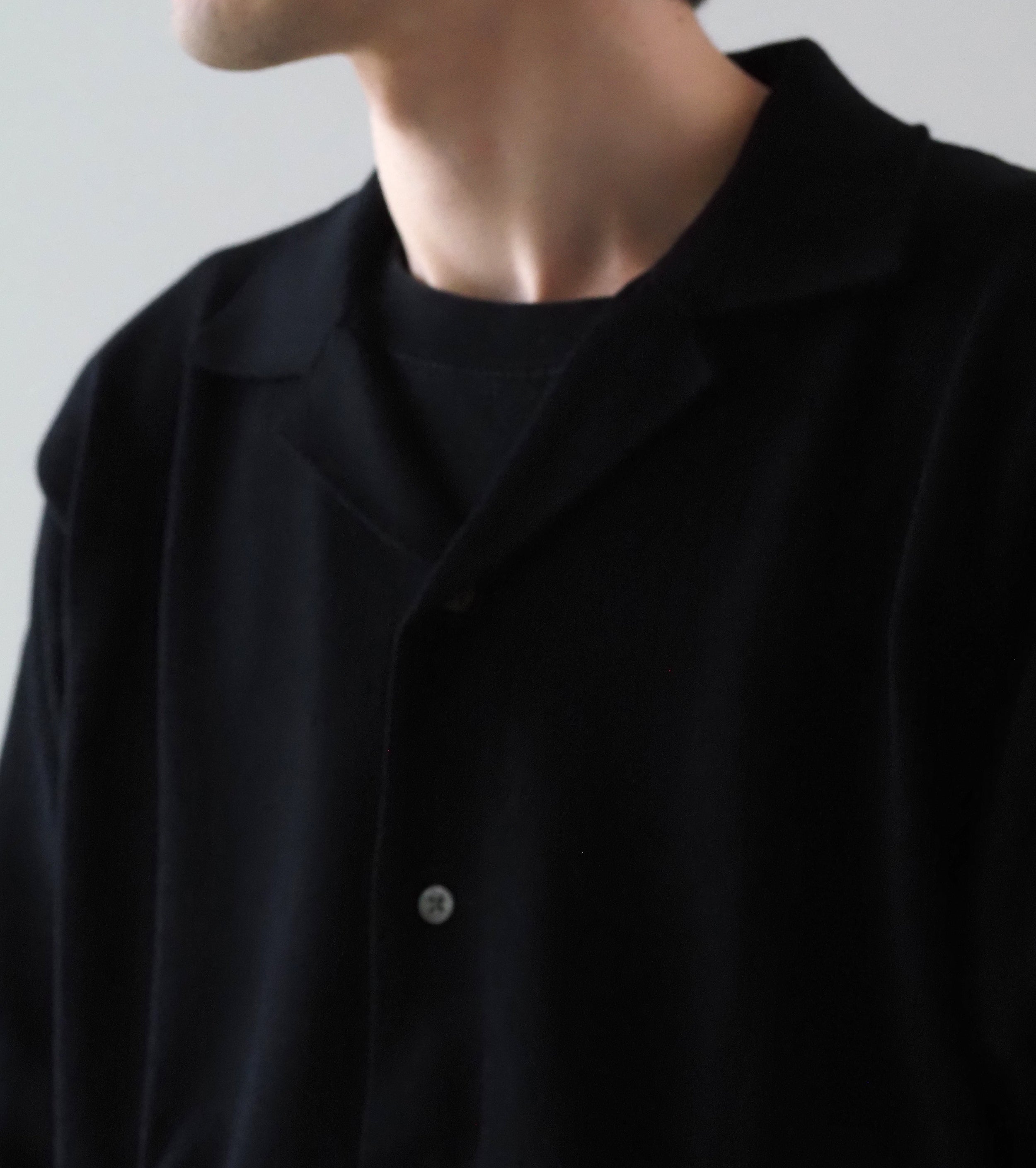 Yonetomi ライト ウェーブ コットン ニット シャツ , Black