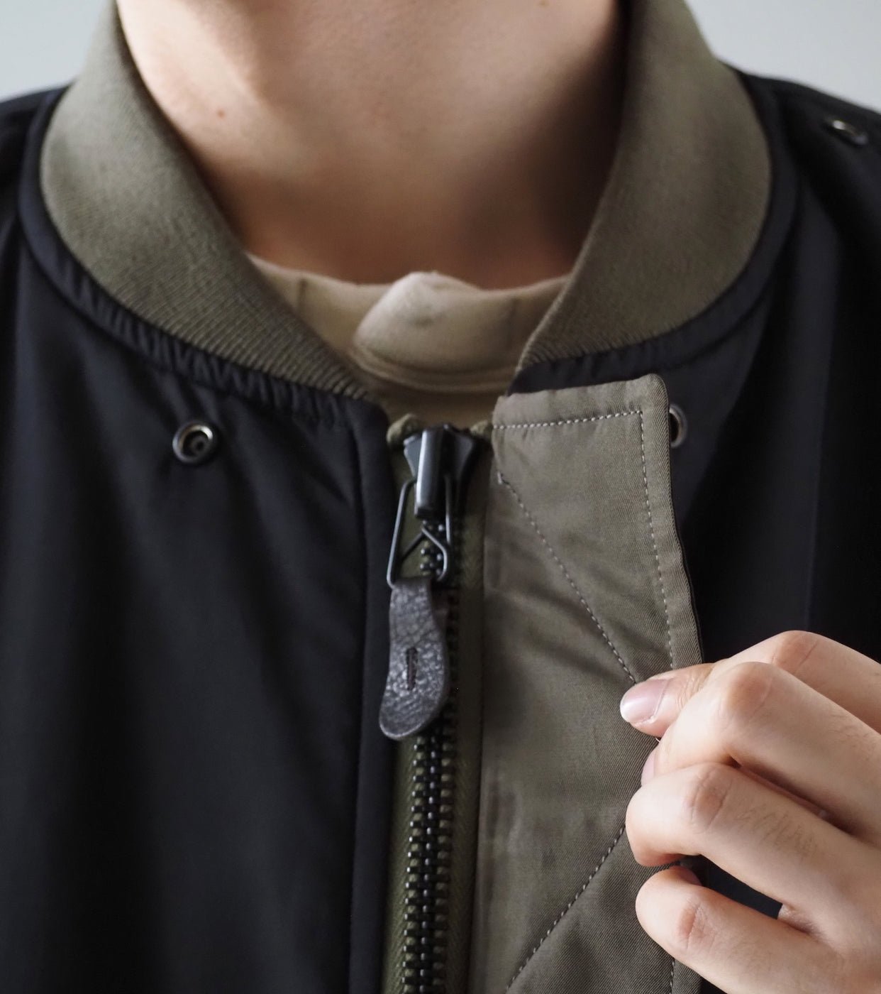 blurhms ポリシルク ツイル モディファイド MA-1 , Khaki