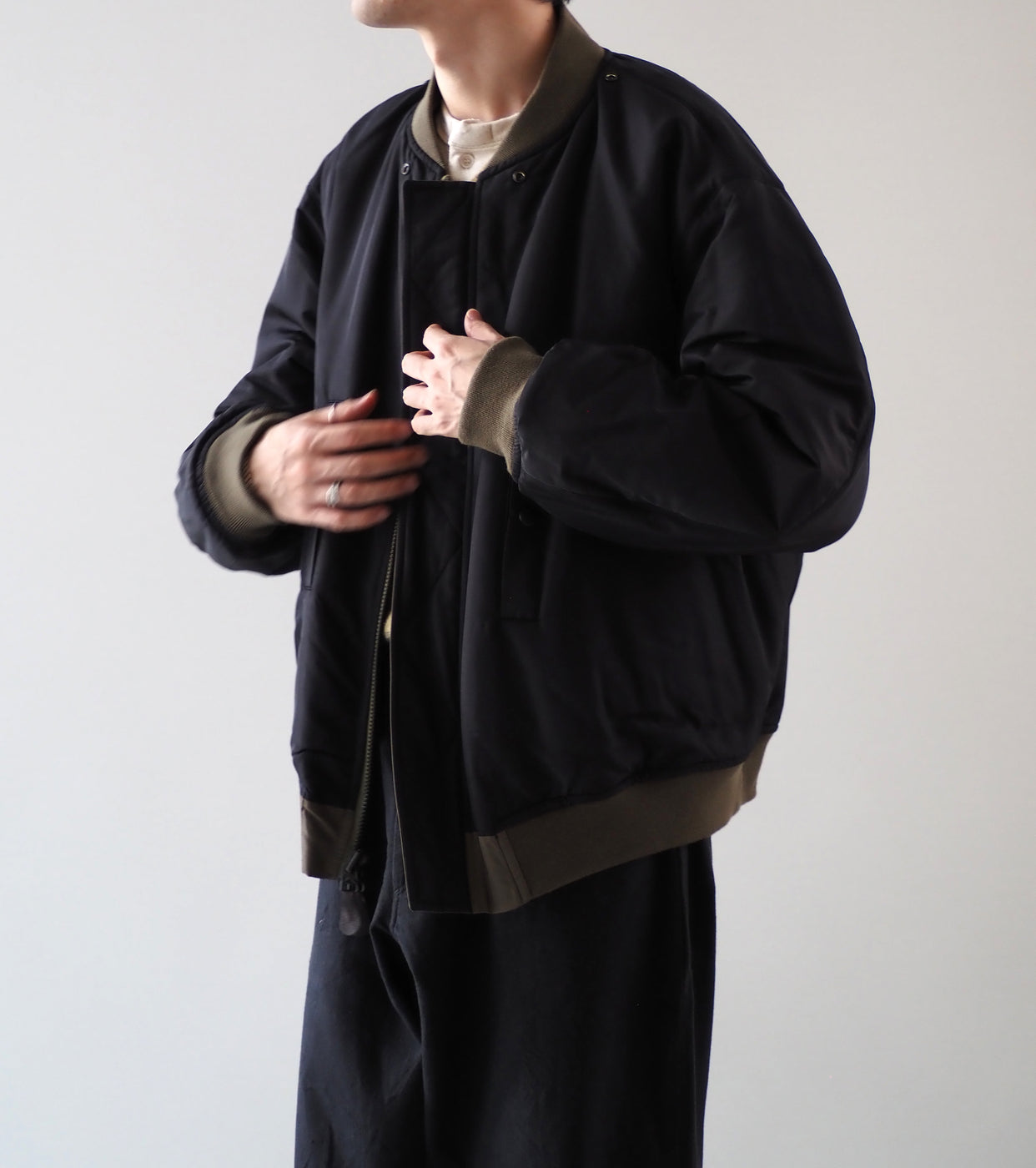 blurhms ポリシルク ツイル モディファイド MA-1 , Khaki